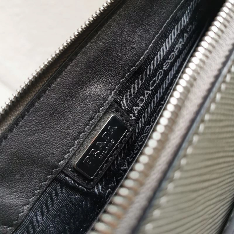 Prada Clutch Bags WrinkleFree 60677