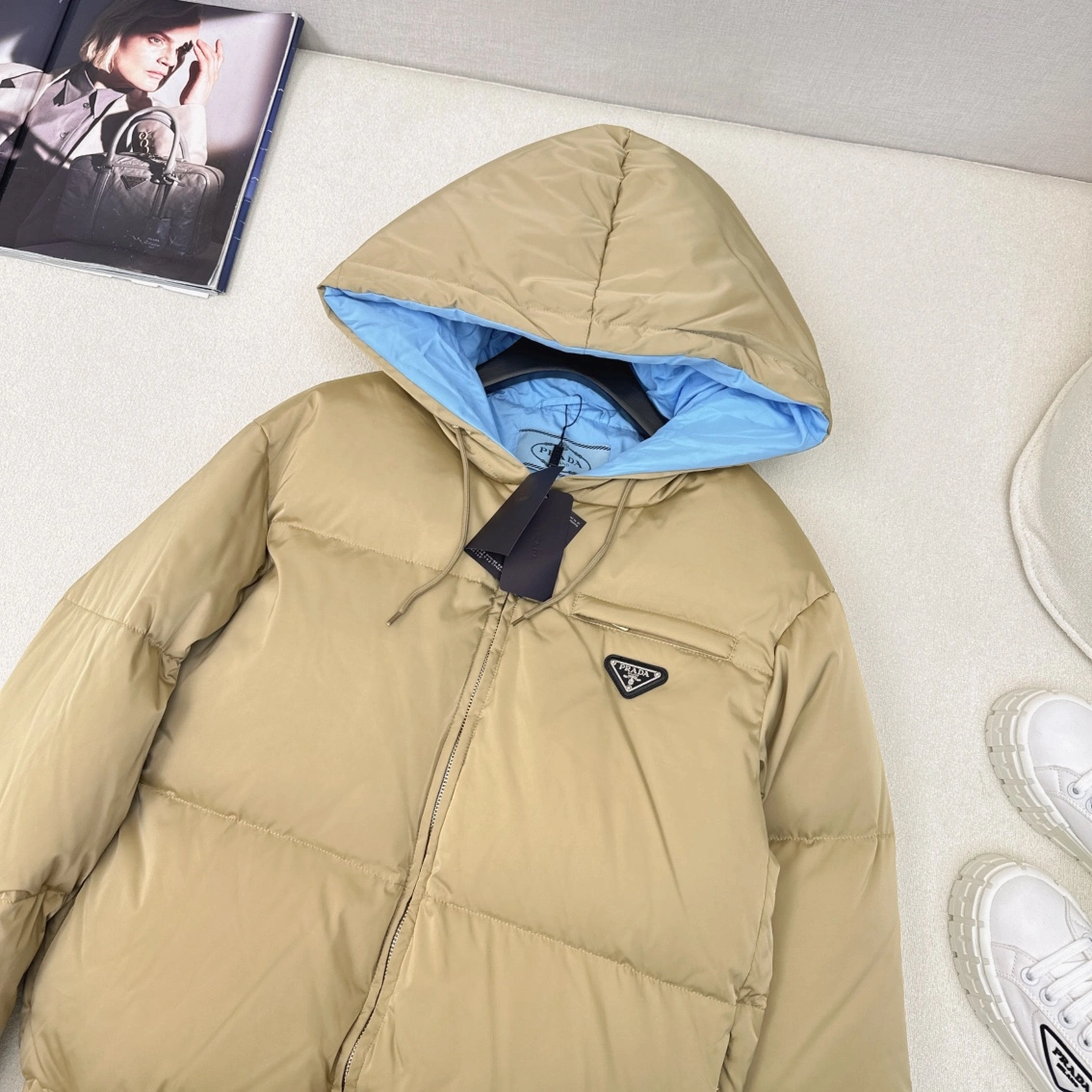 Minimalist Prada Down Jackets 172782