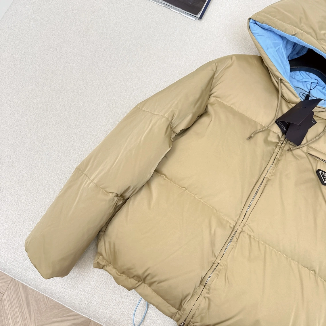 Minimalist Prada Down Jackets 172782