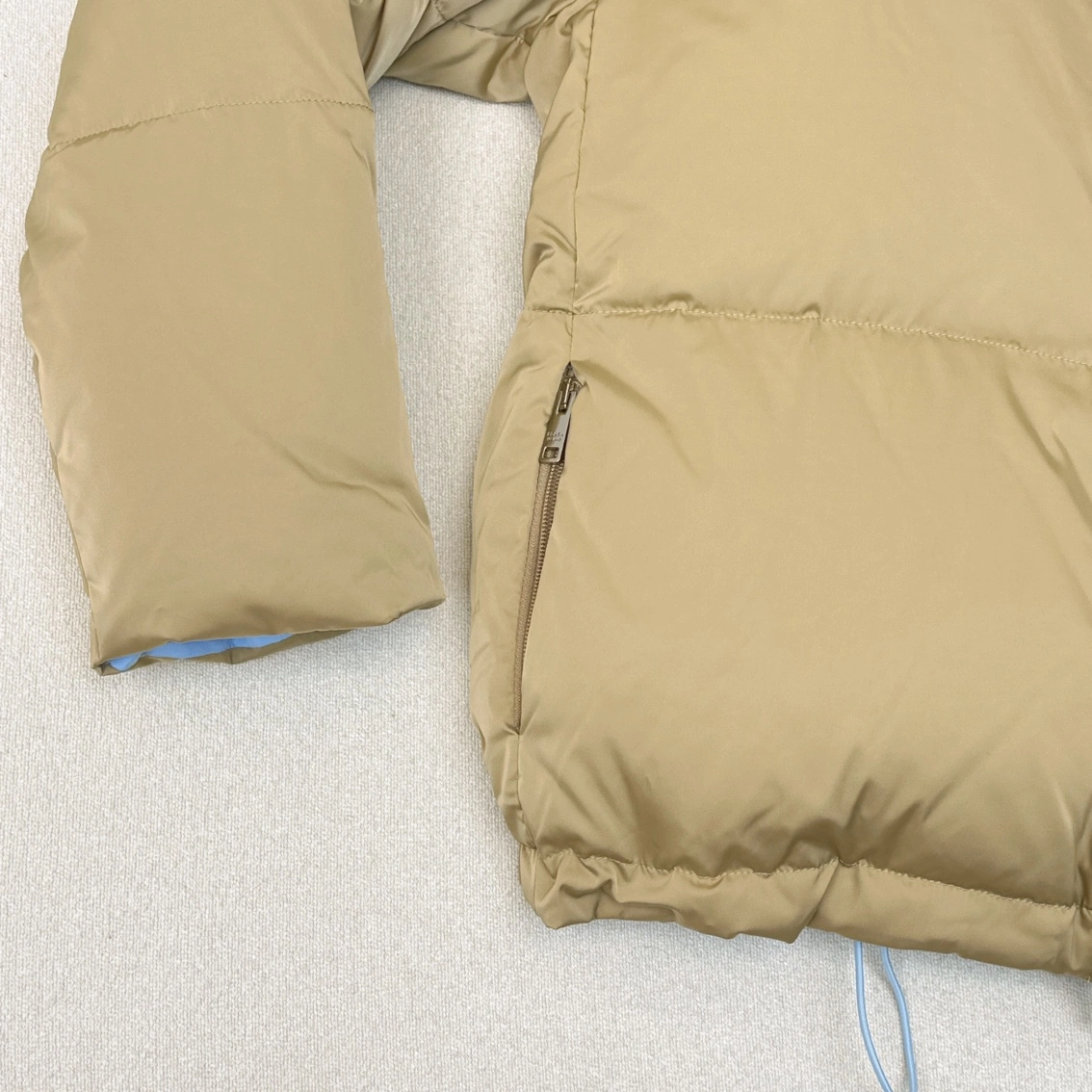 Minimalist Prada Down Jackets 172782