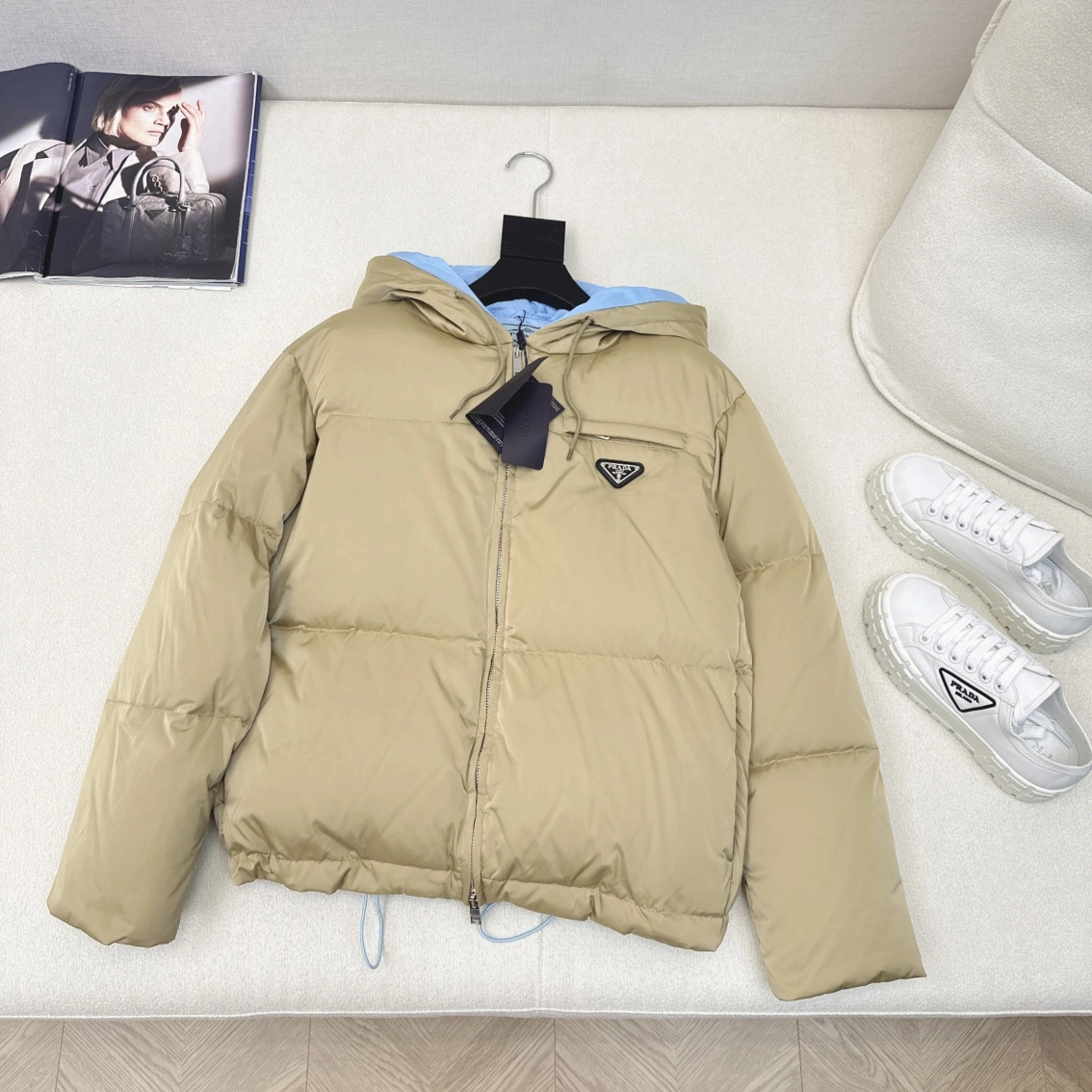 Minimalist Prada Down Jackets 172782