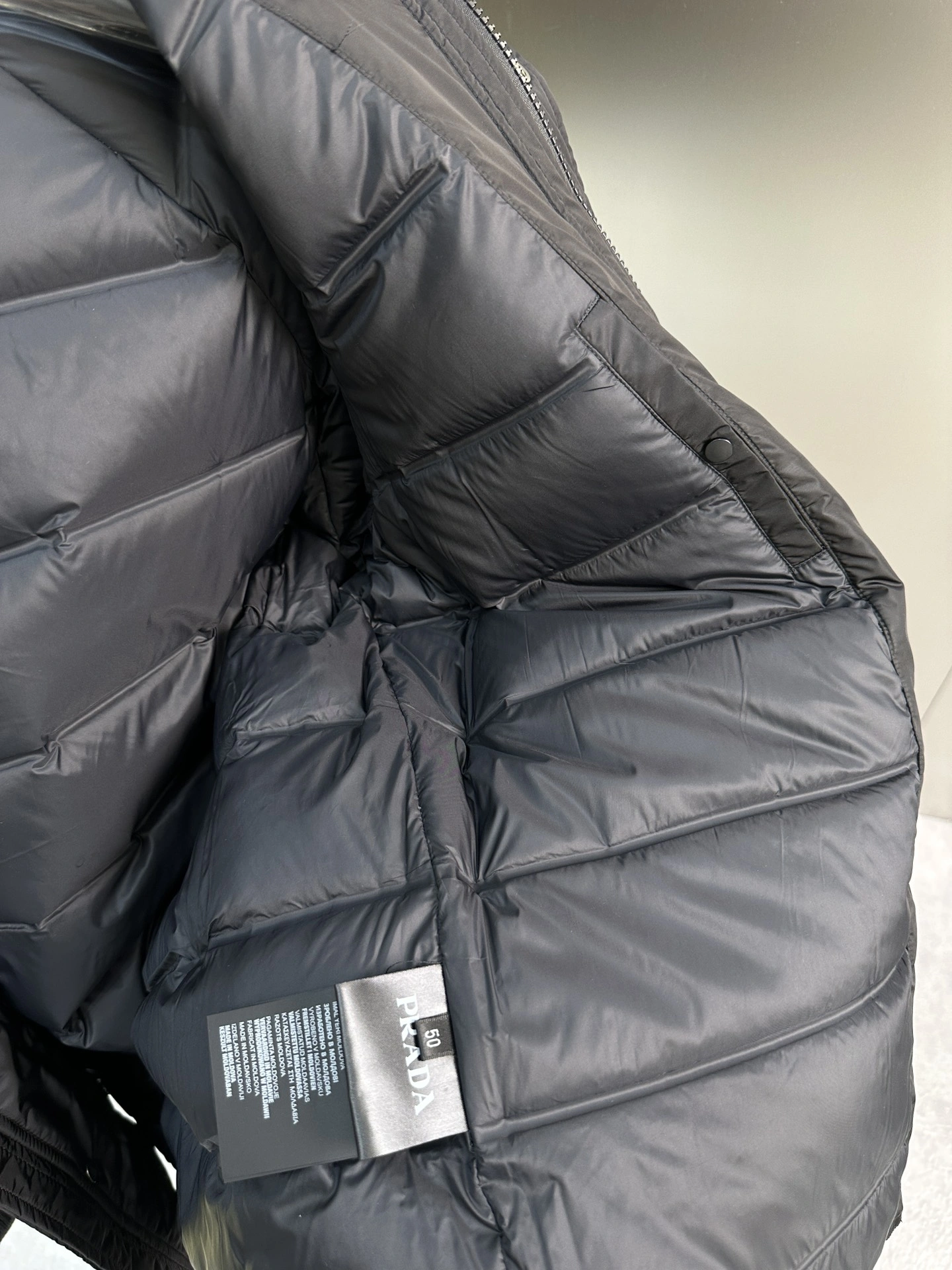 Fashionable Prada Down Jackets 172780