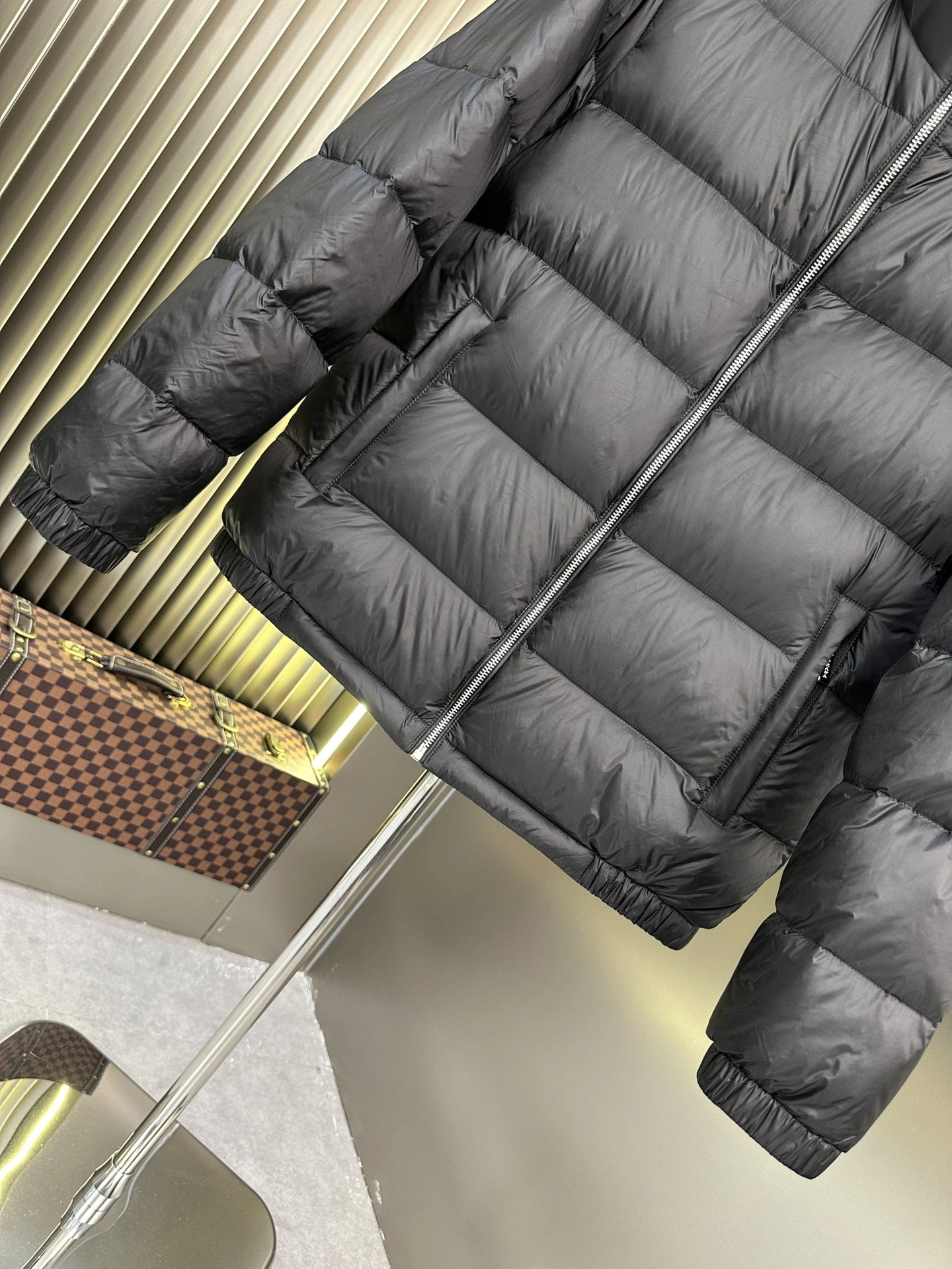 Prada Down Jackets Bold 172833