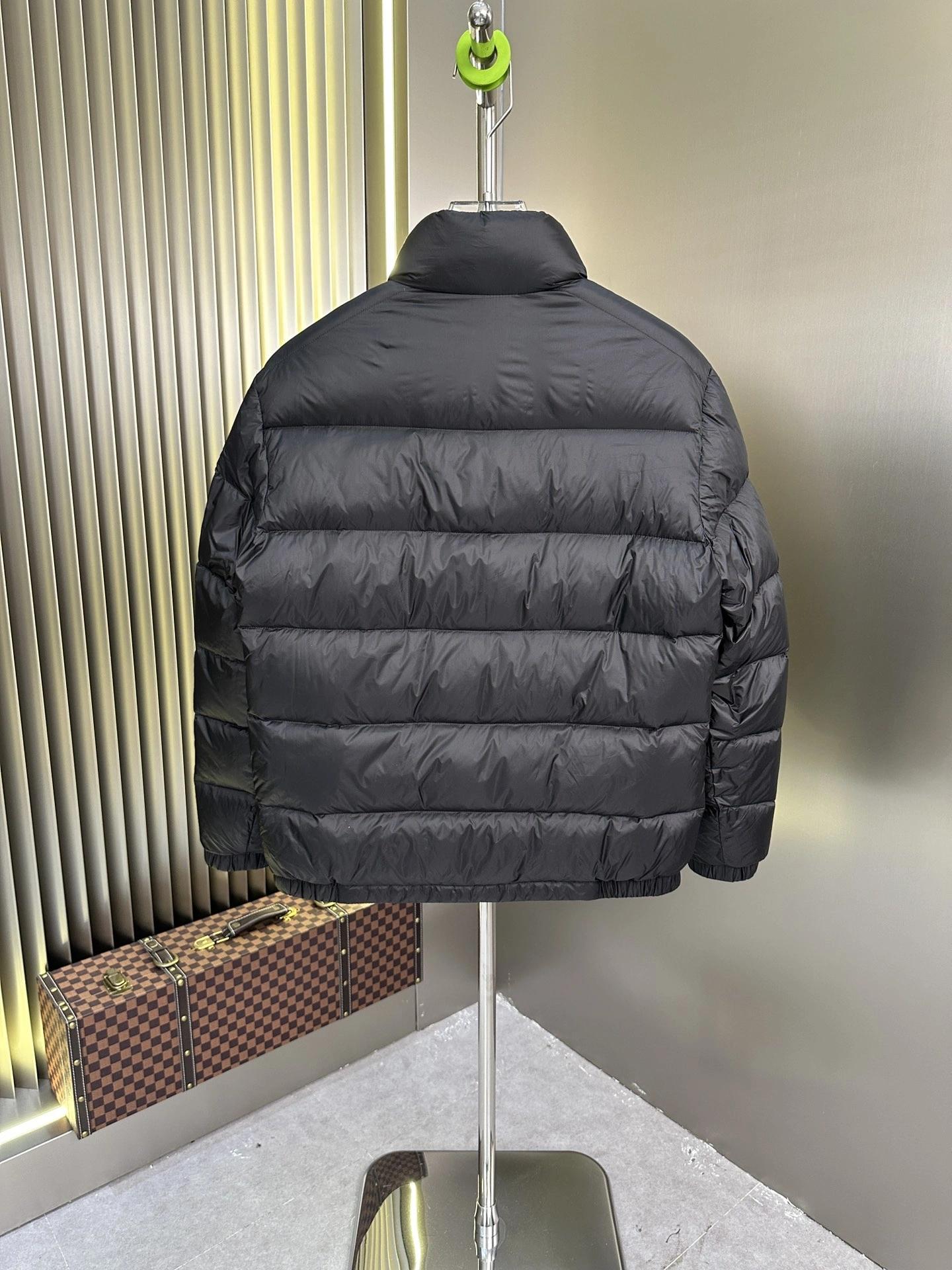 Prada Down Jackets Bold 172833