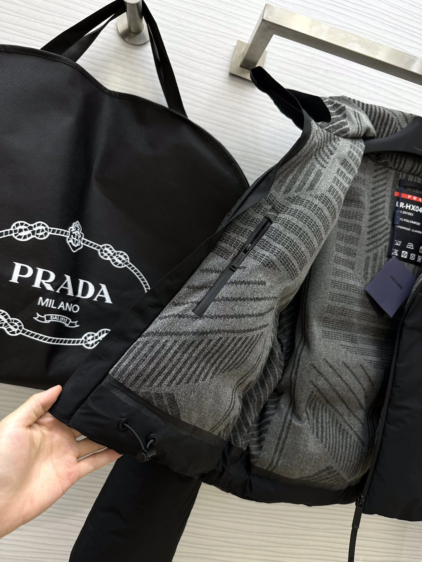 Comfortable Prada Down Jackets 172770