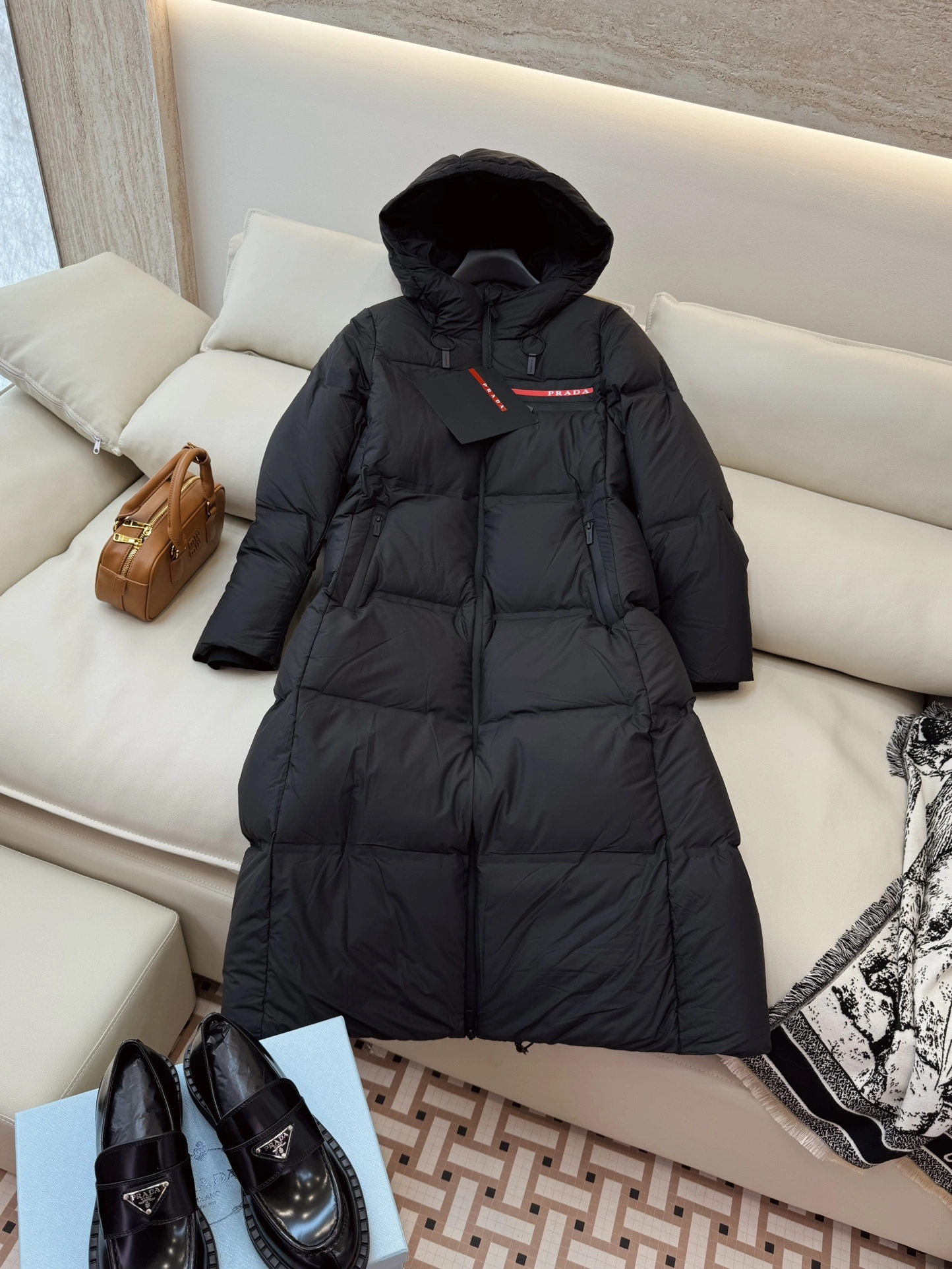 EyeCatching Prada Down Jackets 172768