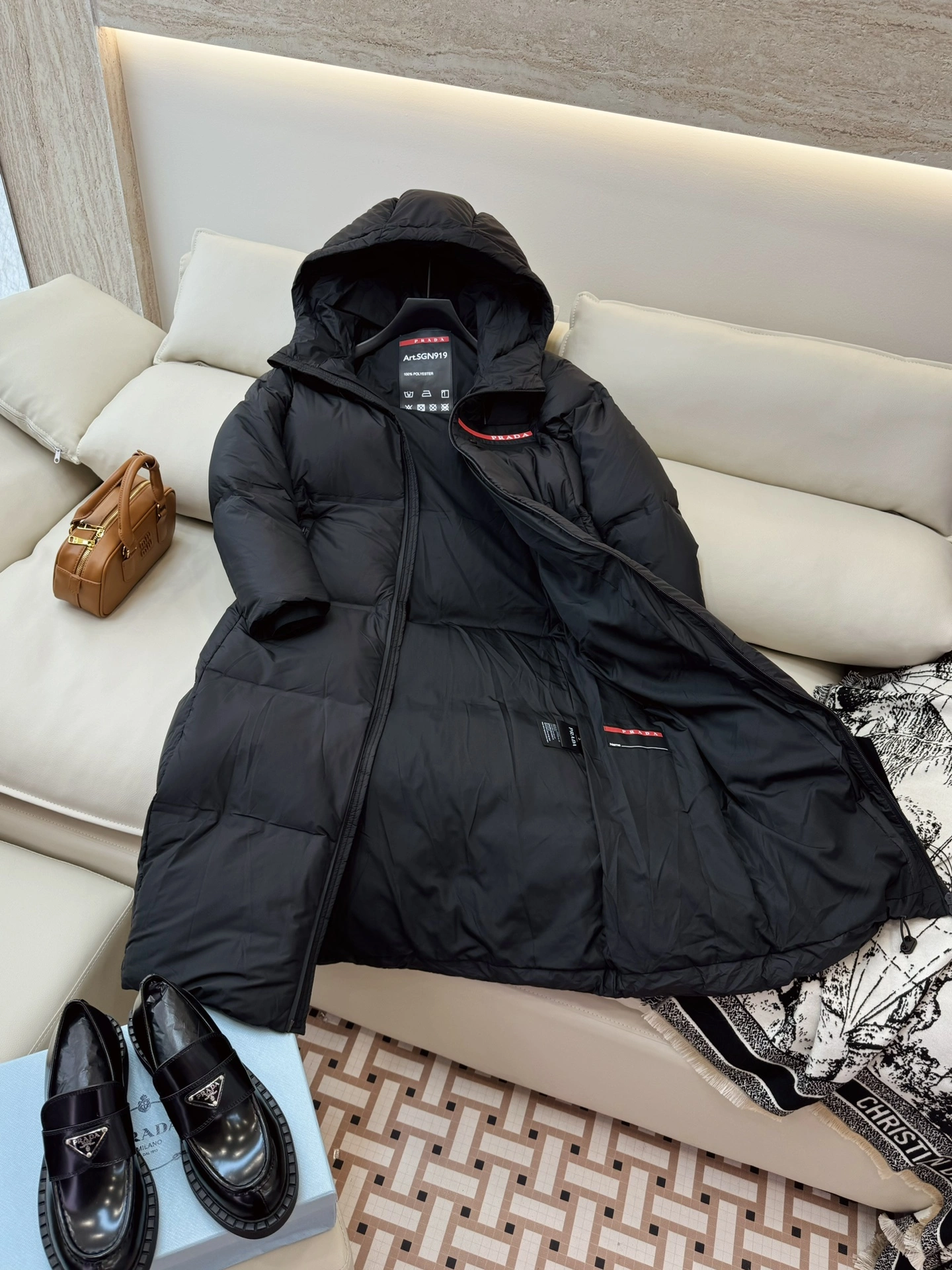 EyeCatching Prada Down Jackets 172768