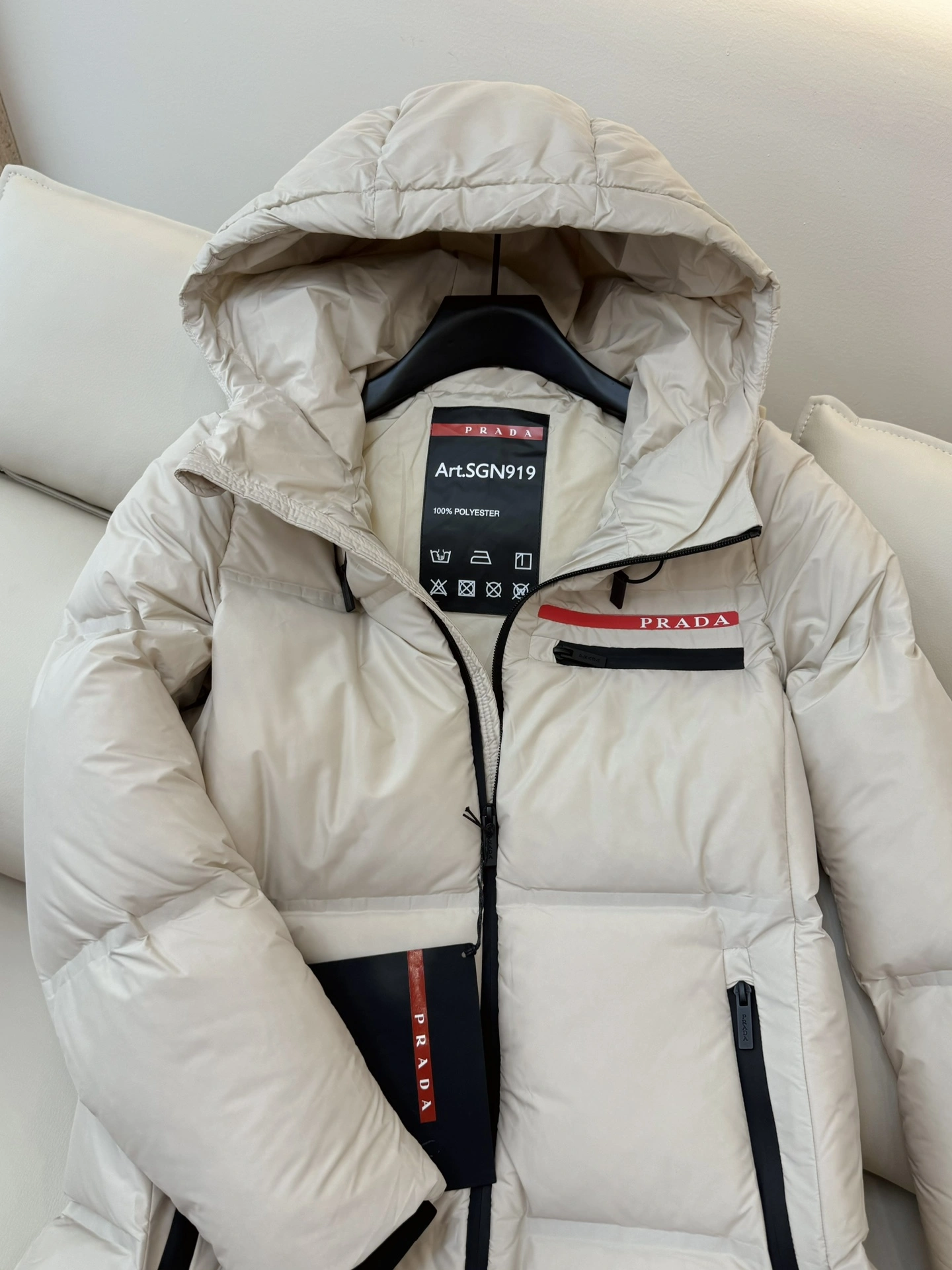 FlexibleFit Prada Down Jackets 172769