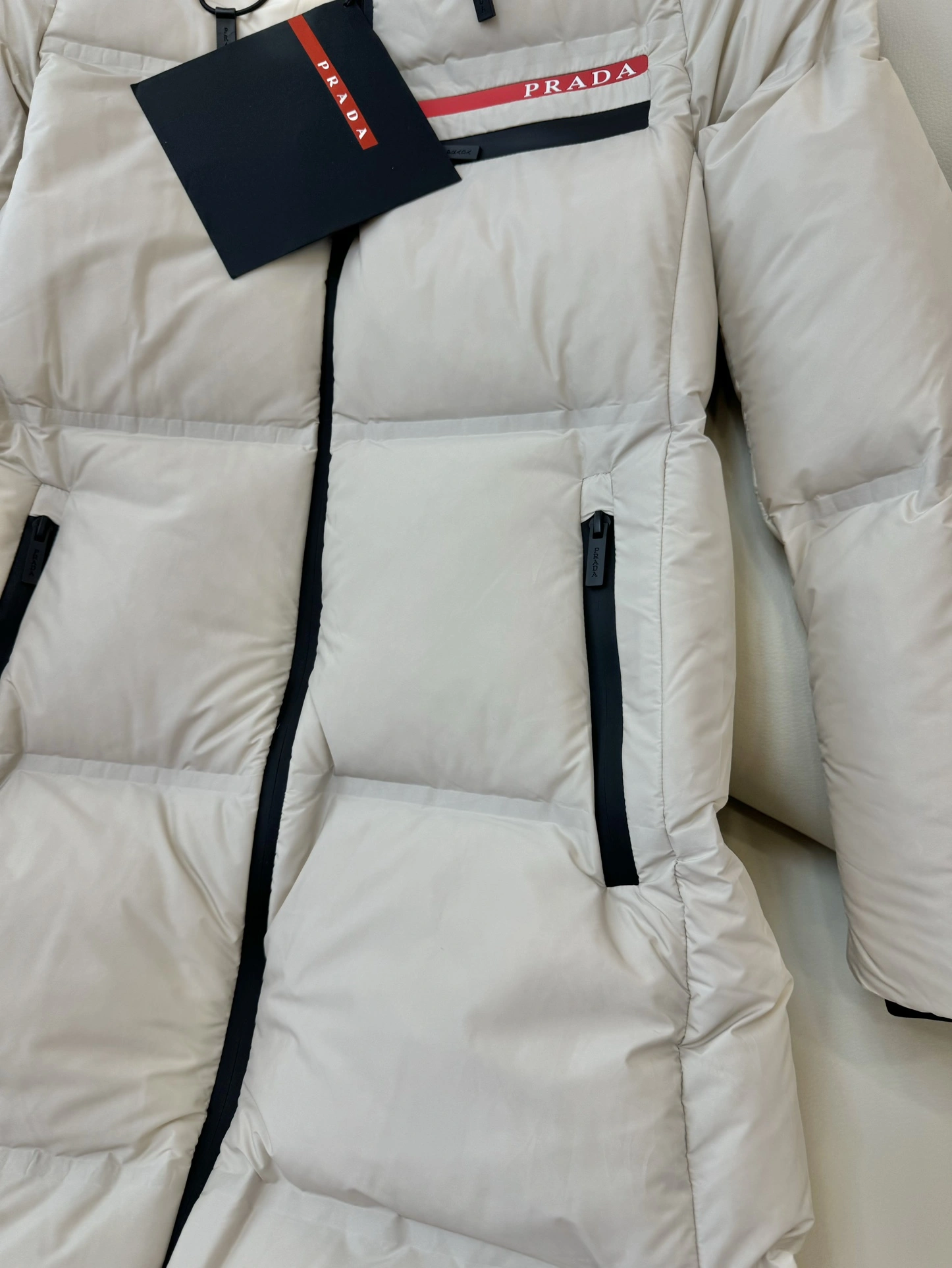 FlexibleFit Prada Down Jackets 172769