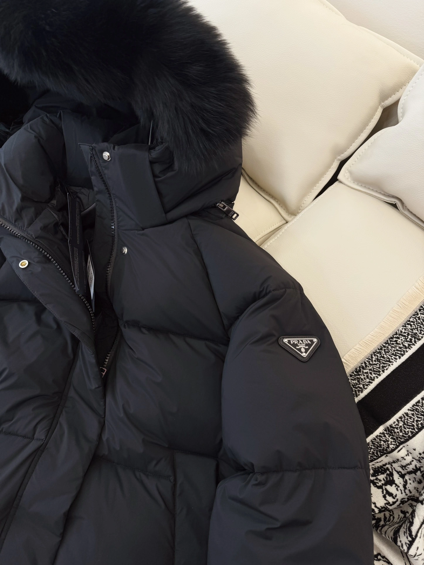 FlexibleFit Prada Down Jackets 172758