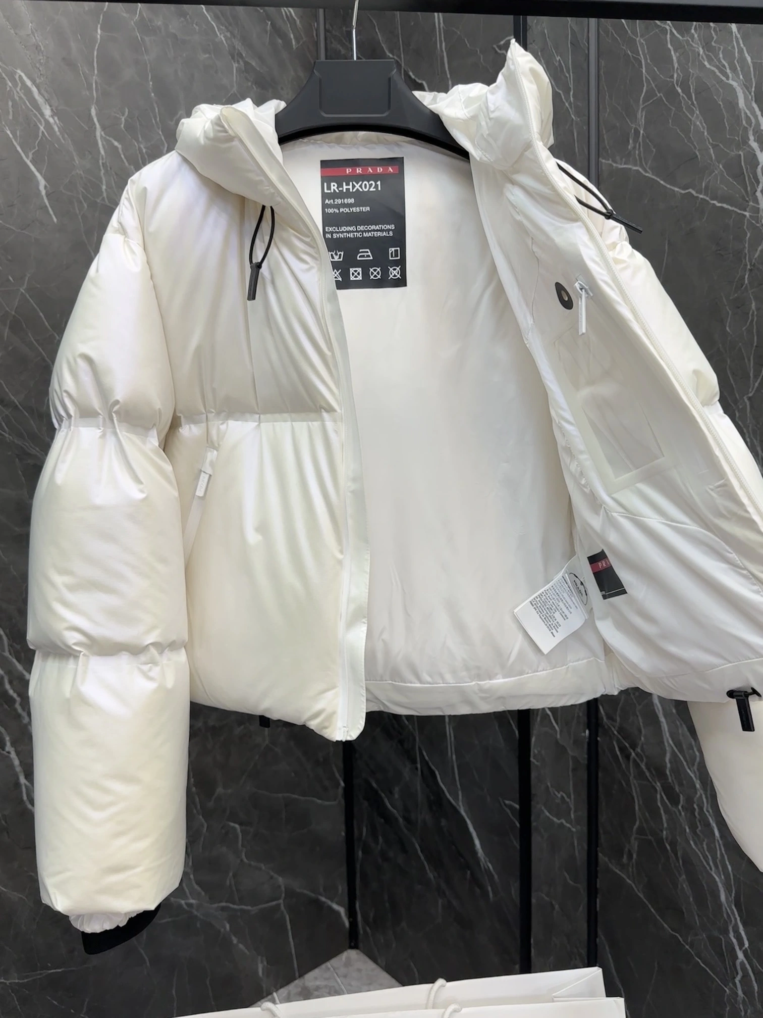 ZipUp Prada Down Jackets 172754