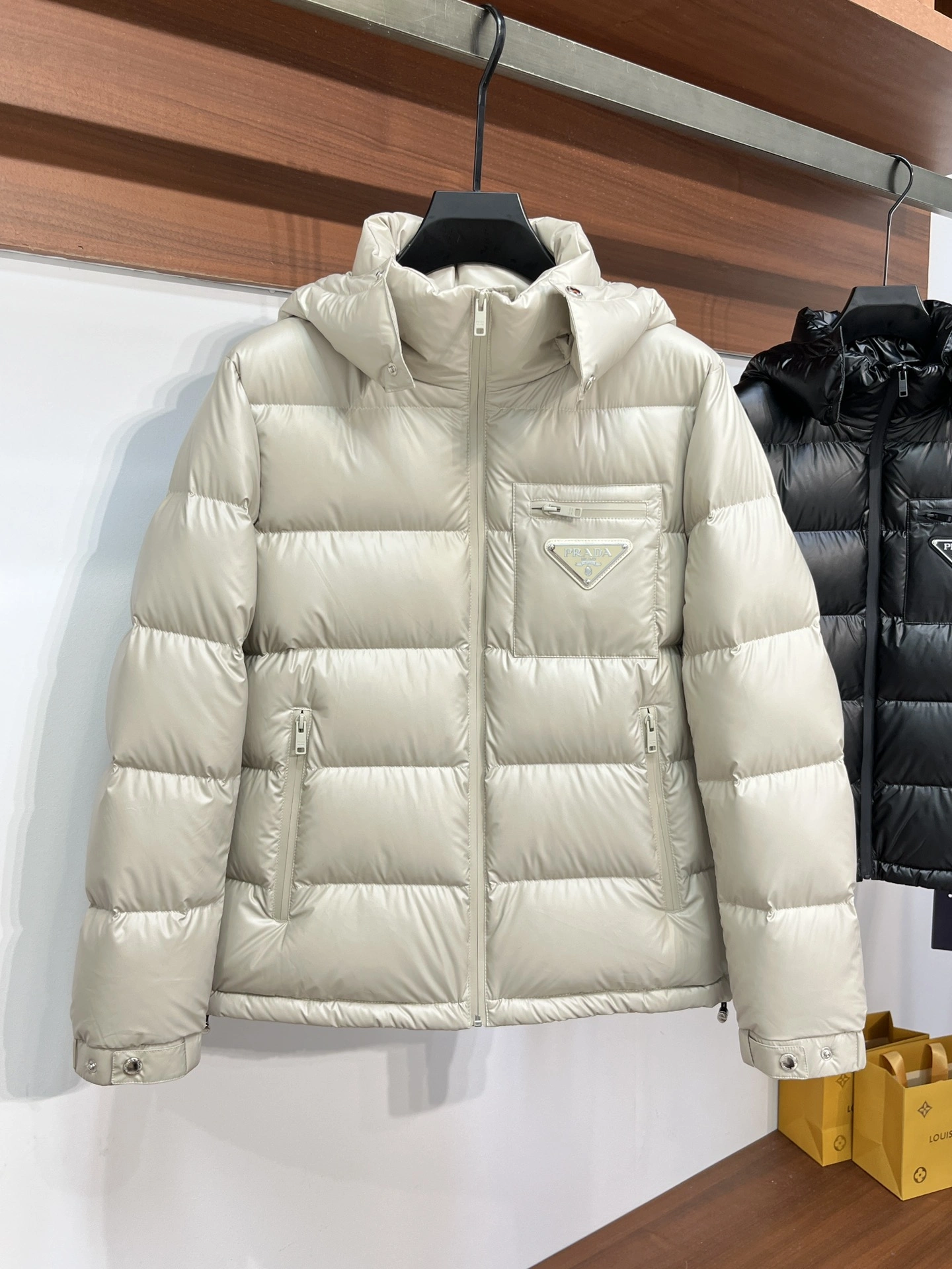 Popular Prada Down Jackets 172787
