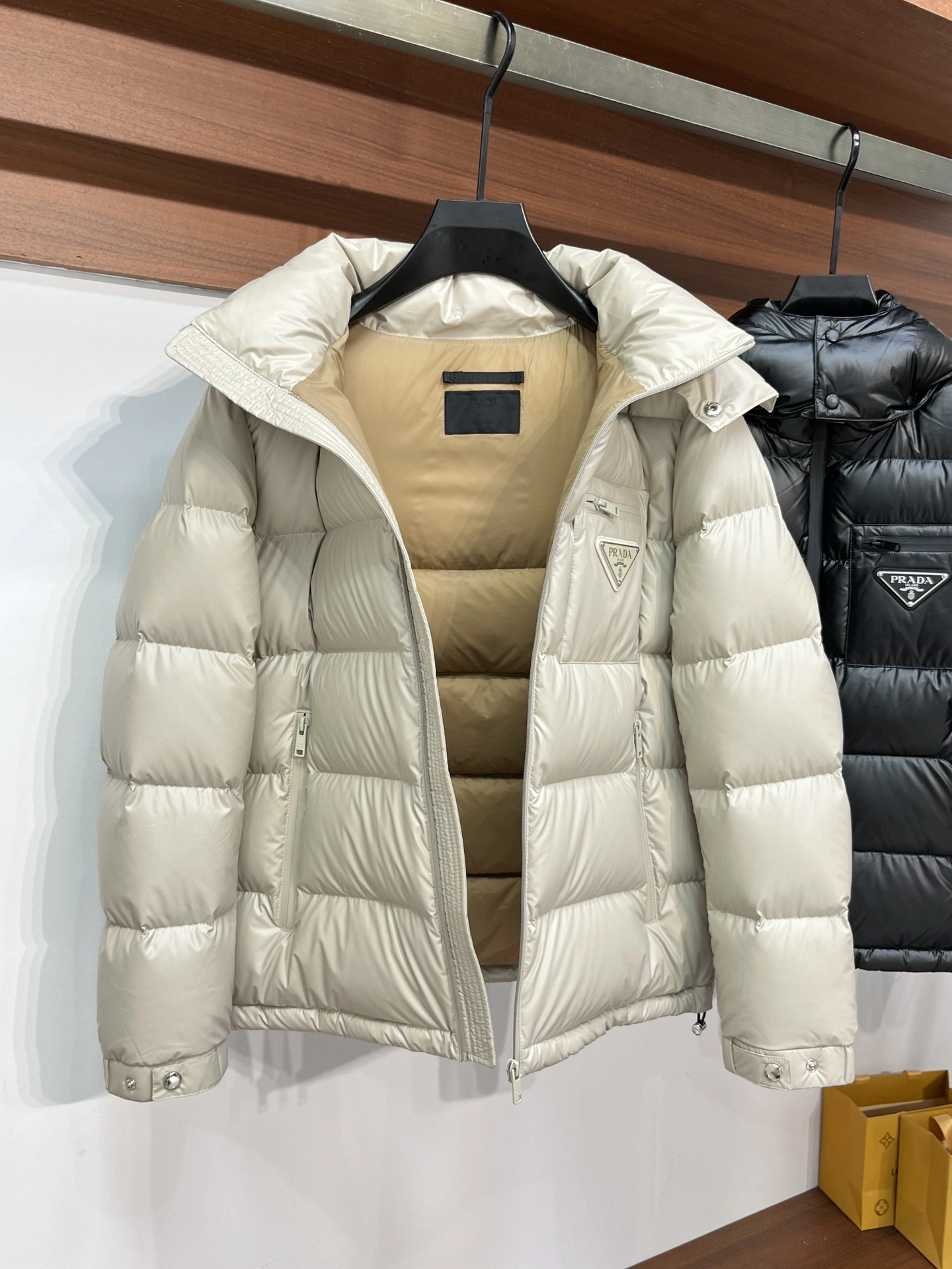 Popular Prada Down Jackets 172787