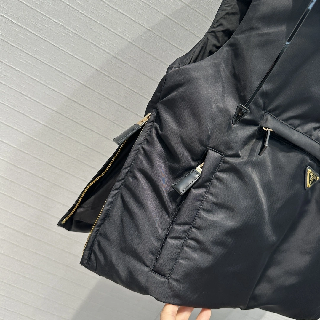 Prada Down Jackets Stylish 172798