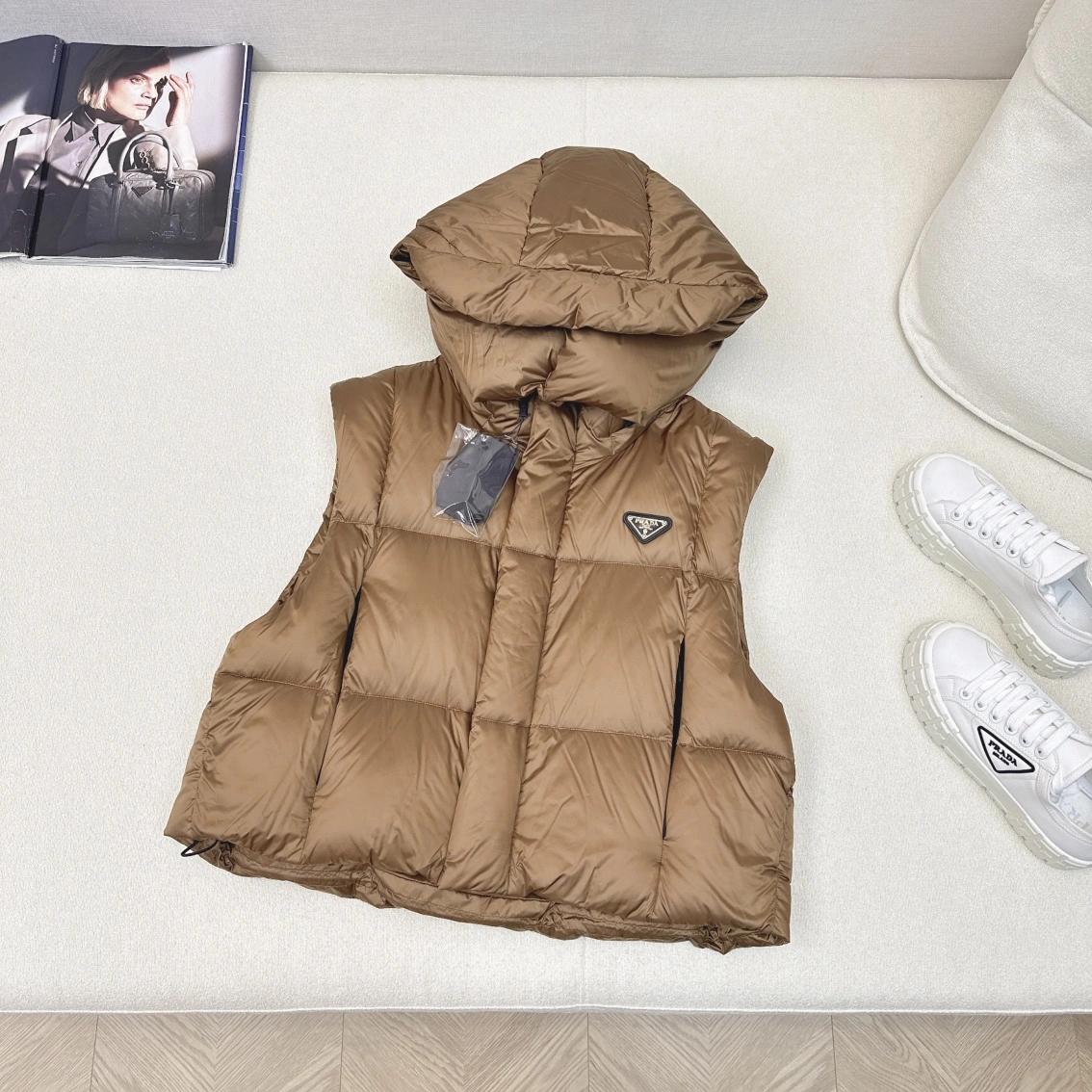 Prada Down Jackets Classic 172750