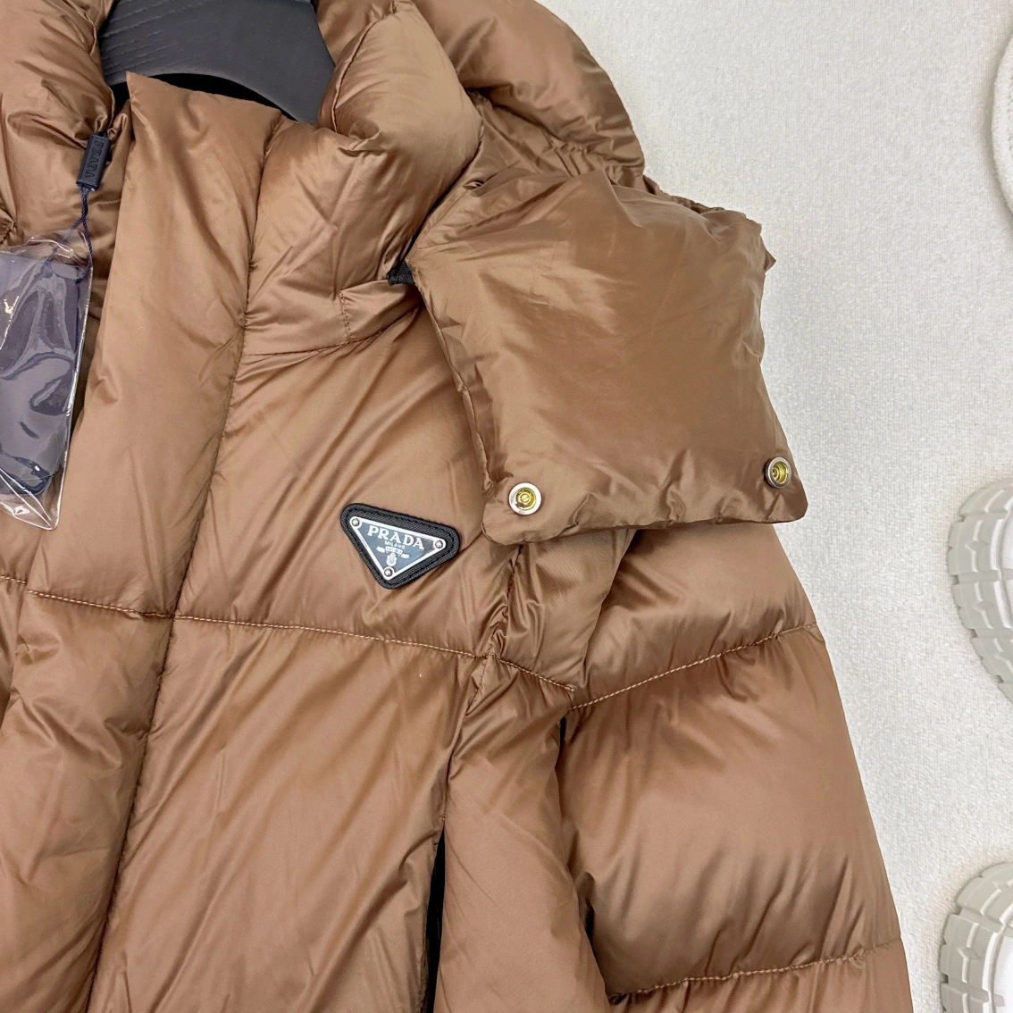 Prada Down Jackets Classic 172750