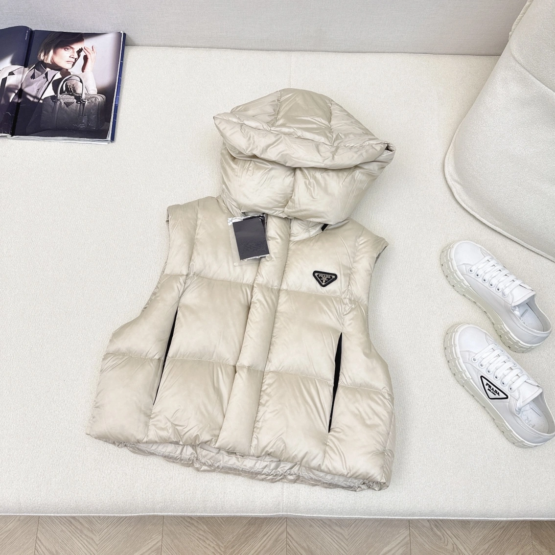 Trendsetting Prada Down Jackets 172747