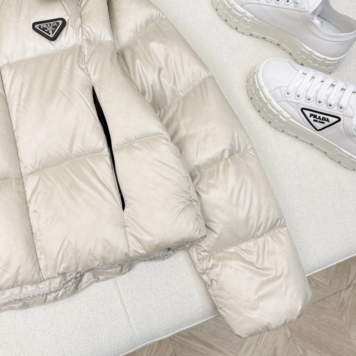 Trendsetting Prada Down Jackets 172747
