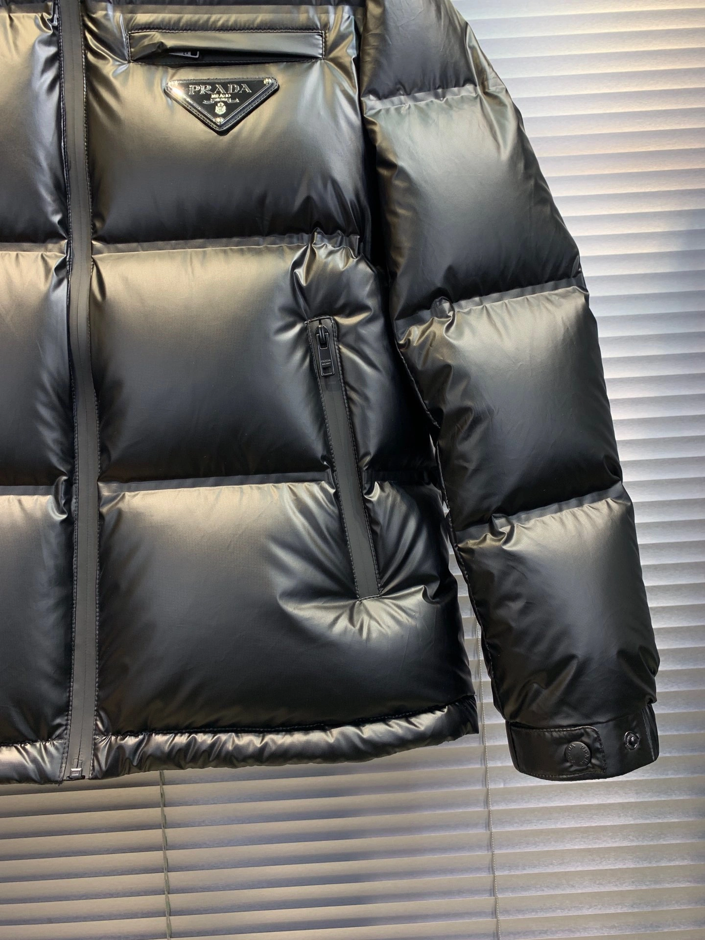 Durable Prada Down Jackets 172741