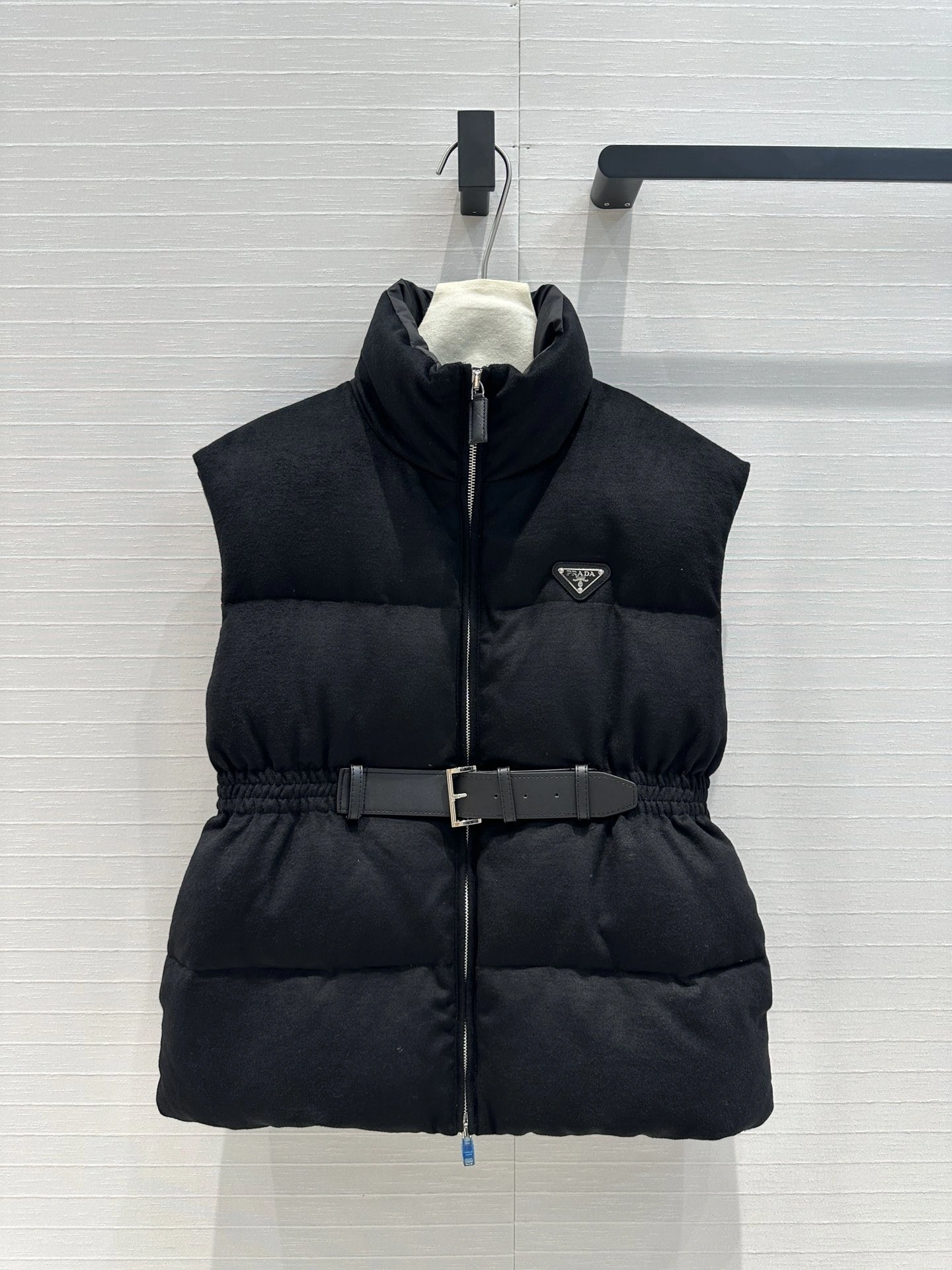 Prada Down Jackets ModernLook 172718