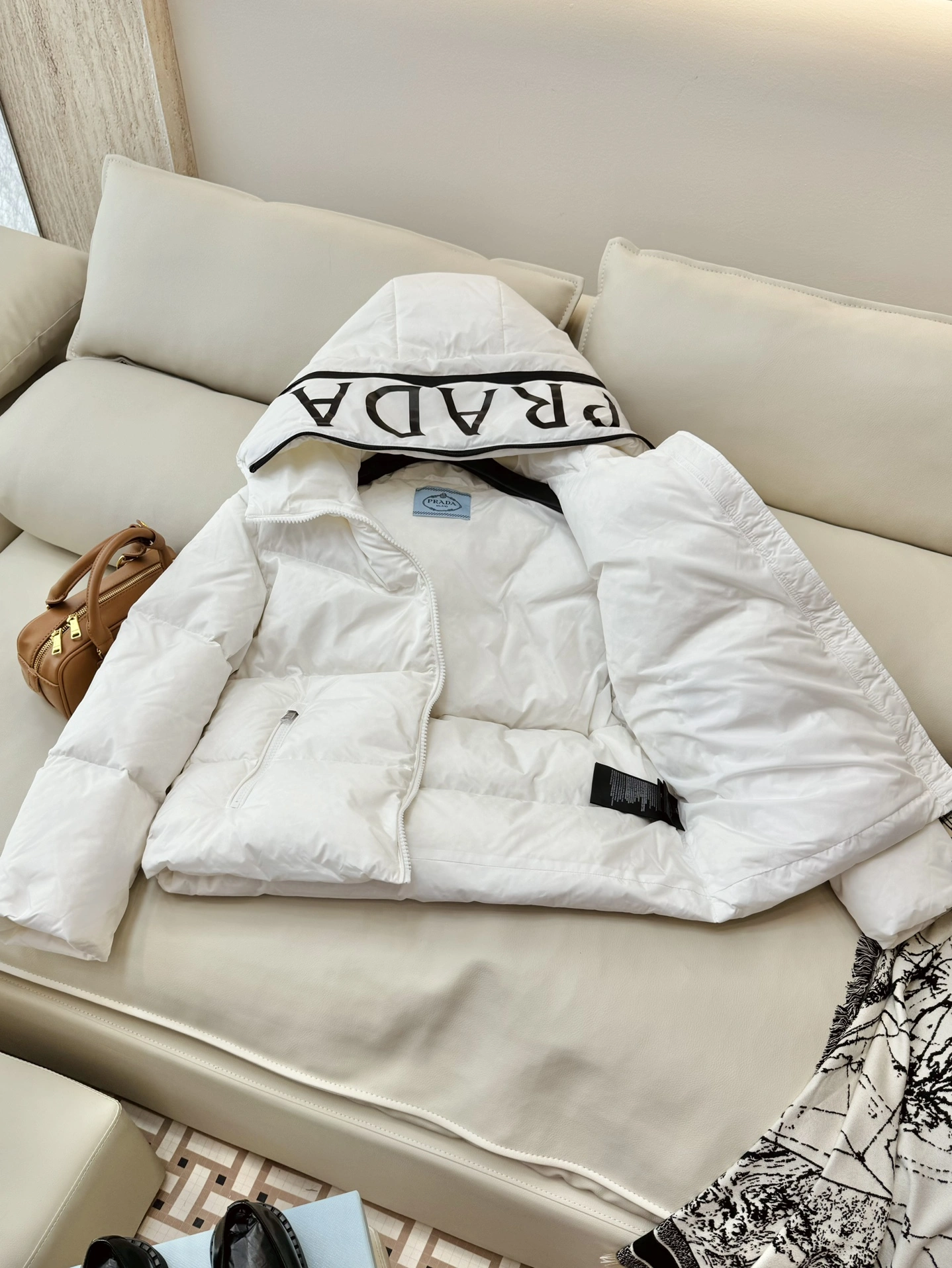 Affordable Prada Down Jackets 172715