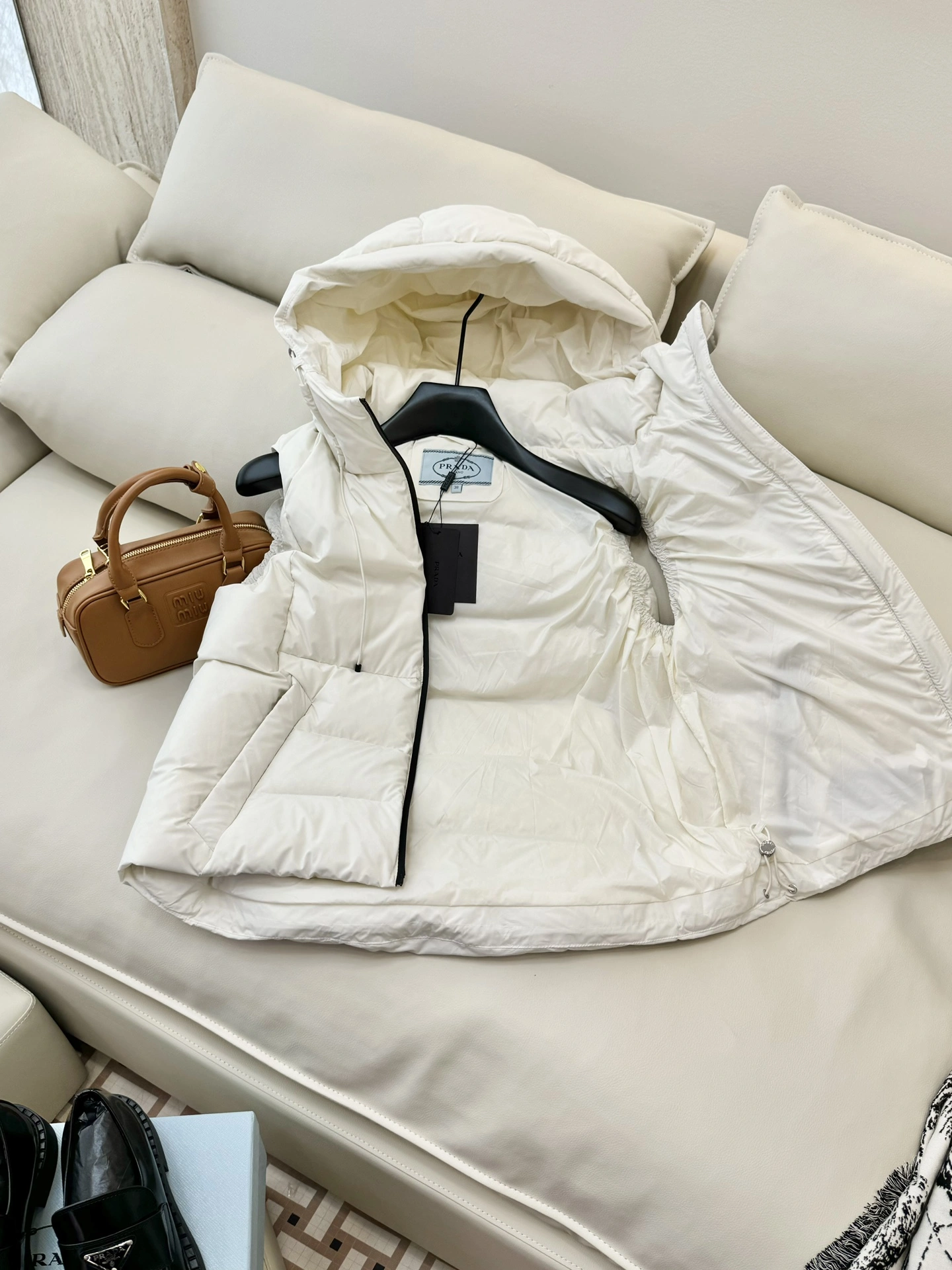 Prada Down Jackets Compact 172714