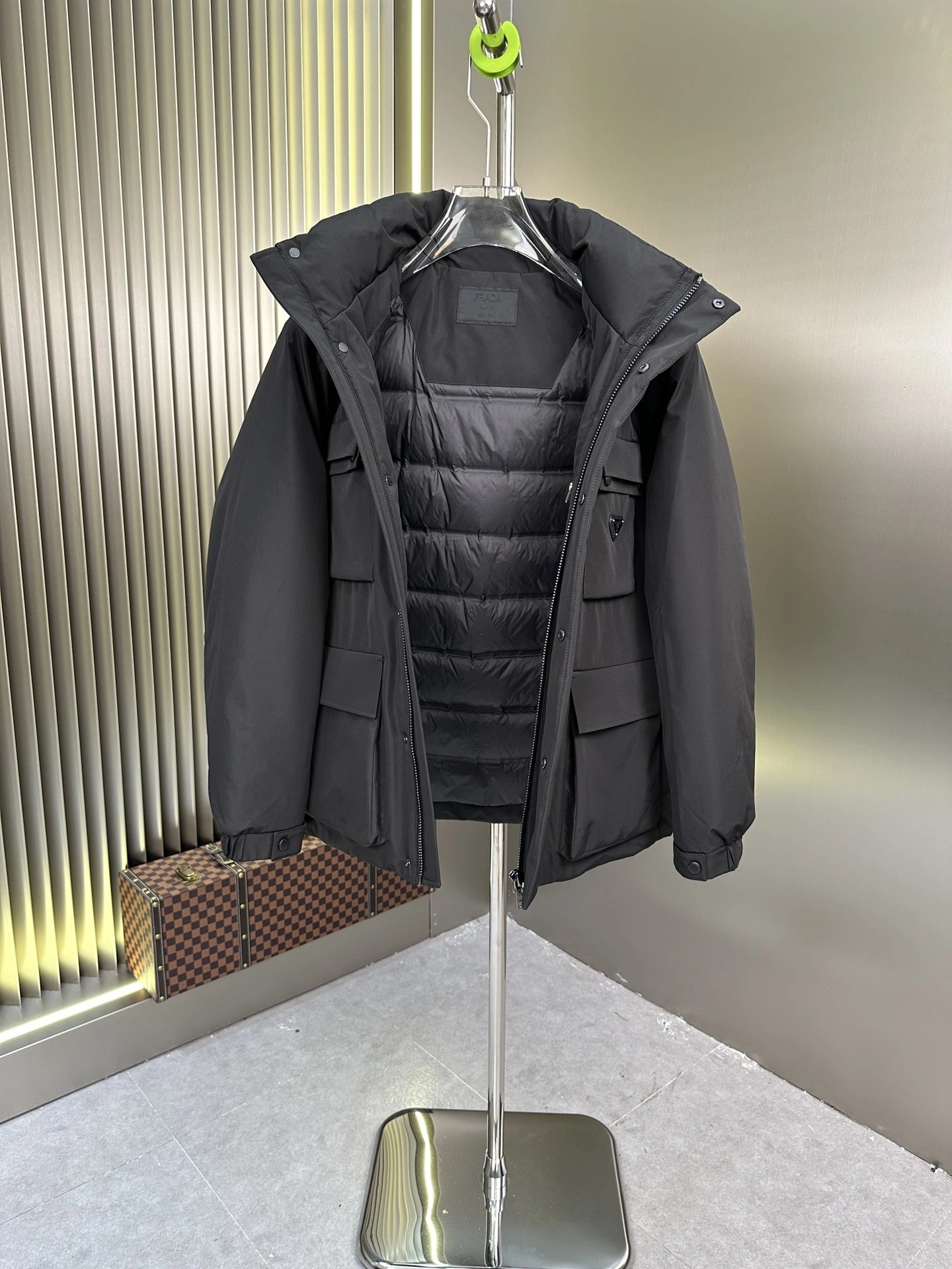 Prada Down Jackets Chic 172707