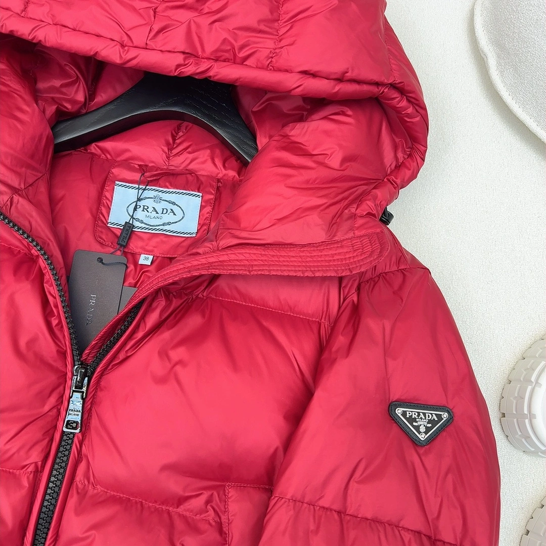 Prada Down Jackets WellDesigned 172730