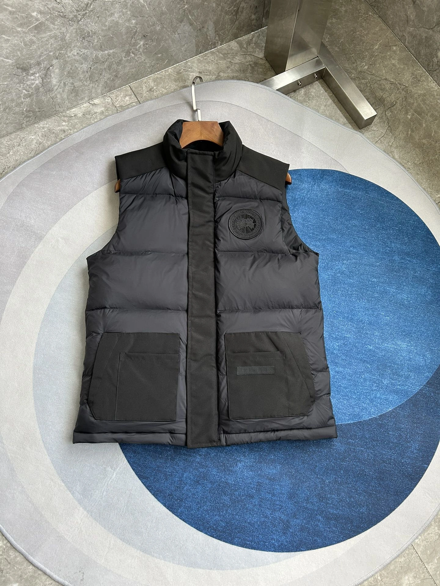 Prada Down Jackets Resilient 172721