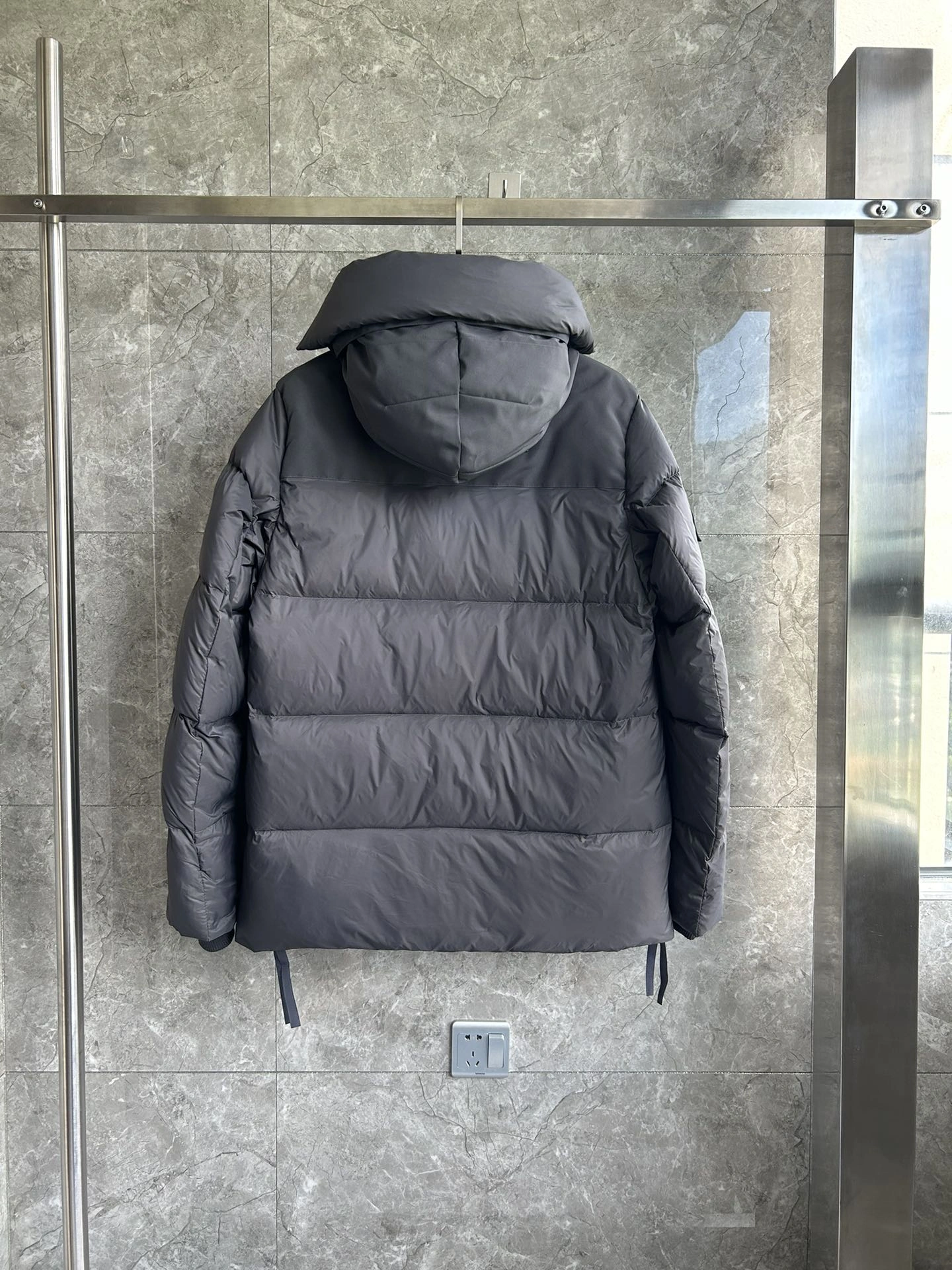 ComfortFit Prada Down Jackets 172677