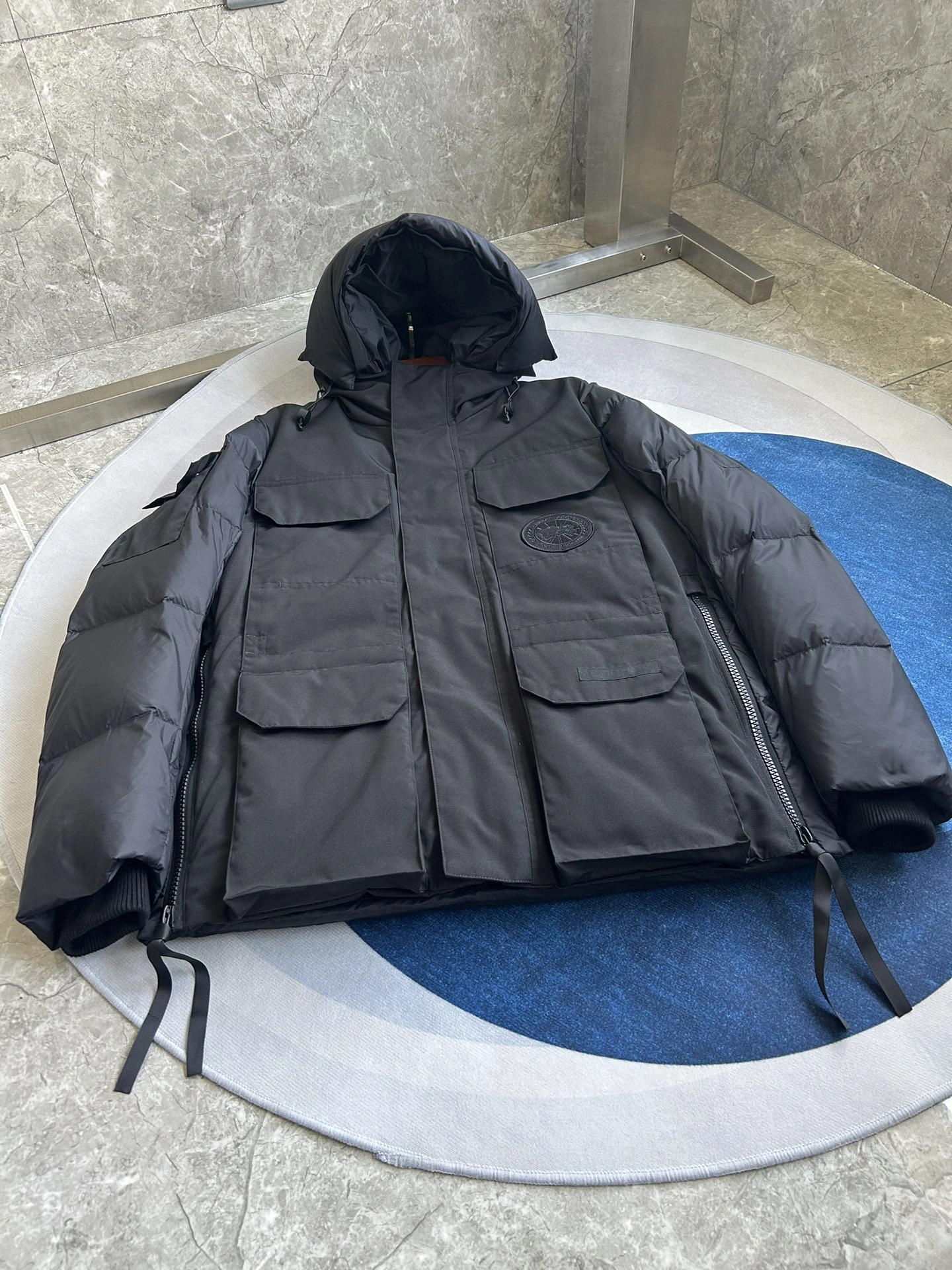 Versatile Prada Down Jackets 172678