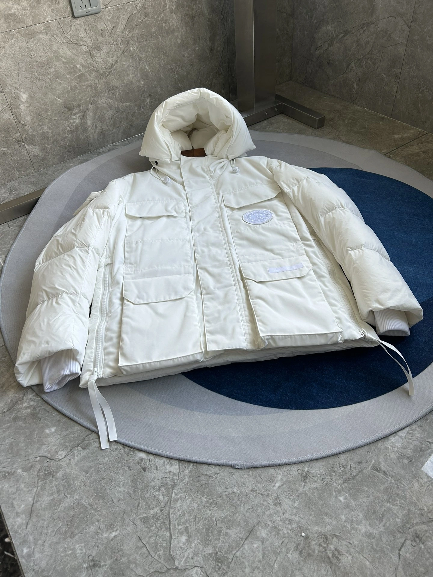 Prada Down Jackets Minimalist 172672