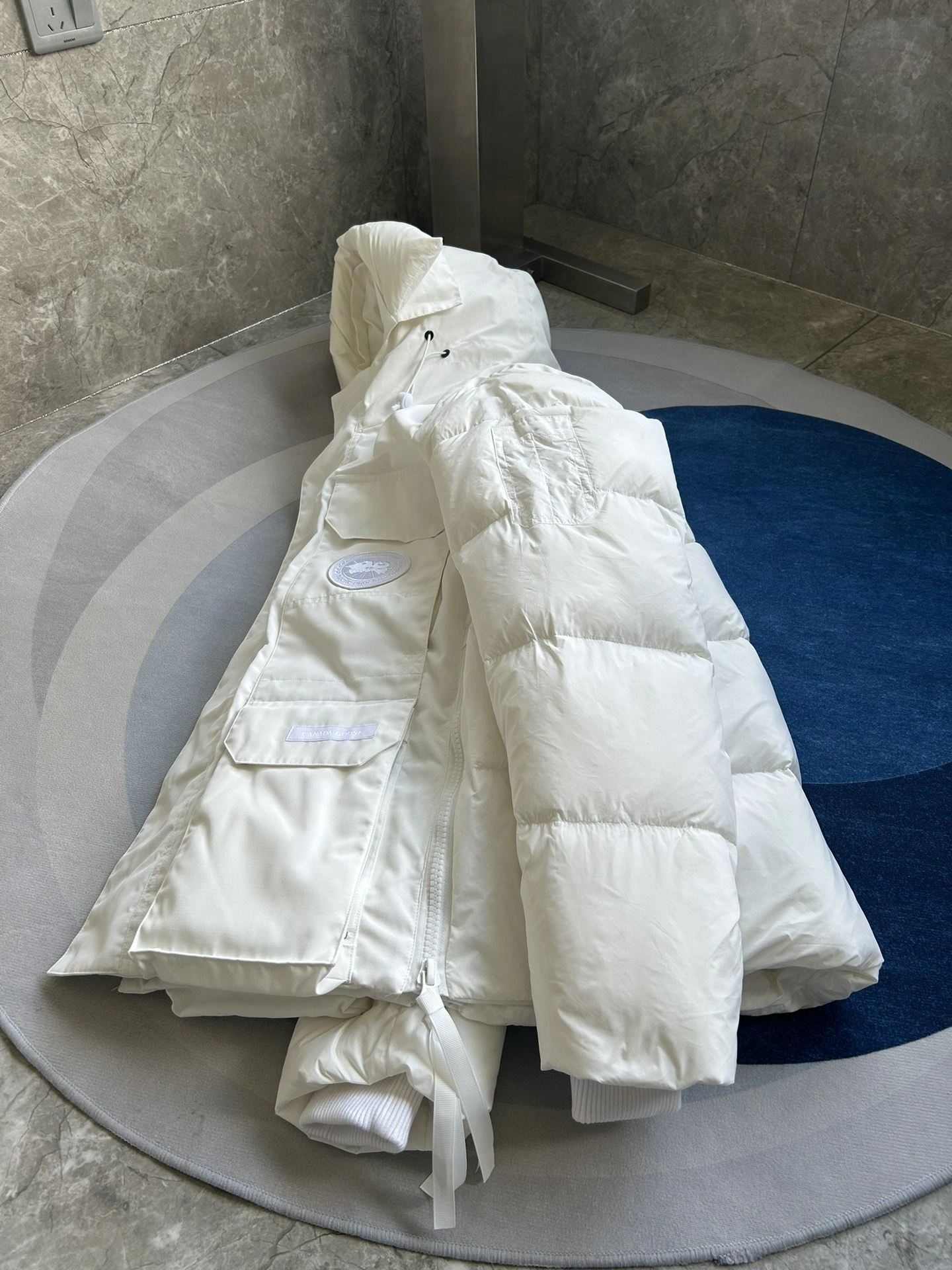 Prada Down Jackets Minimalist 172672