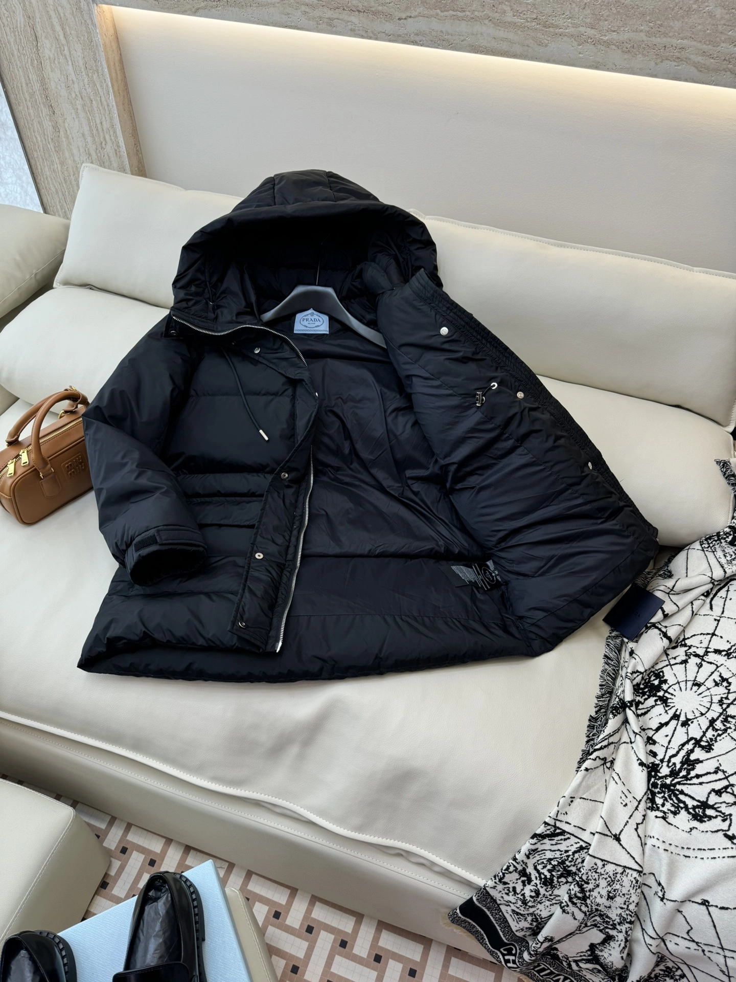 Prada Down Jackets Contemporary 172670