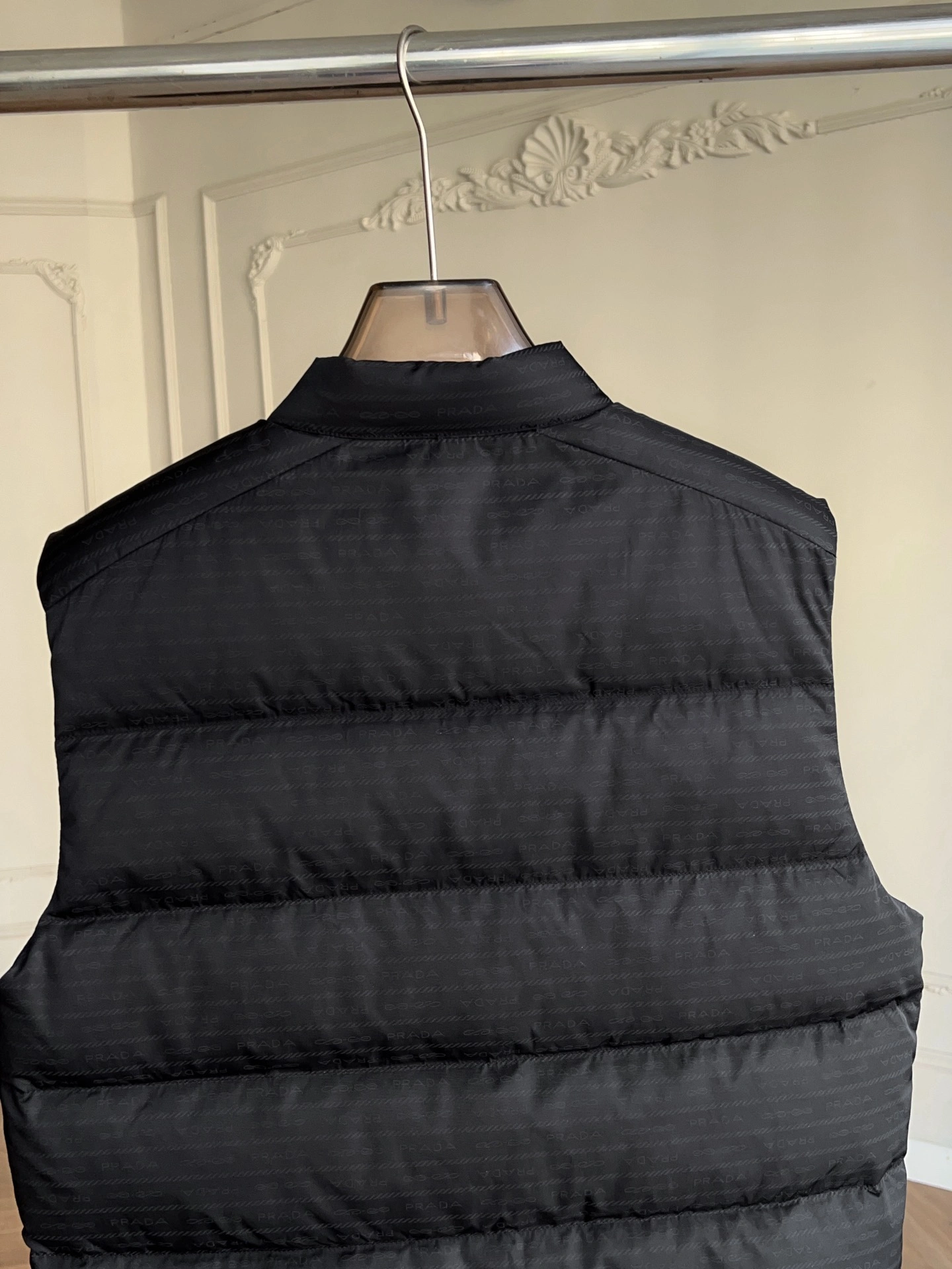 Prada Down Jackets Sporty 172669