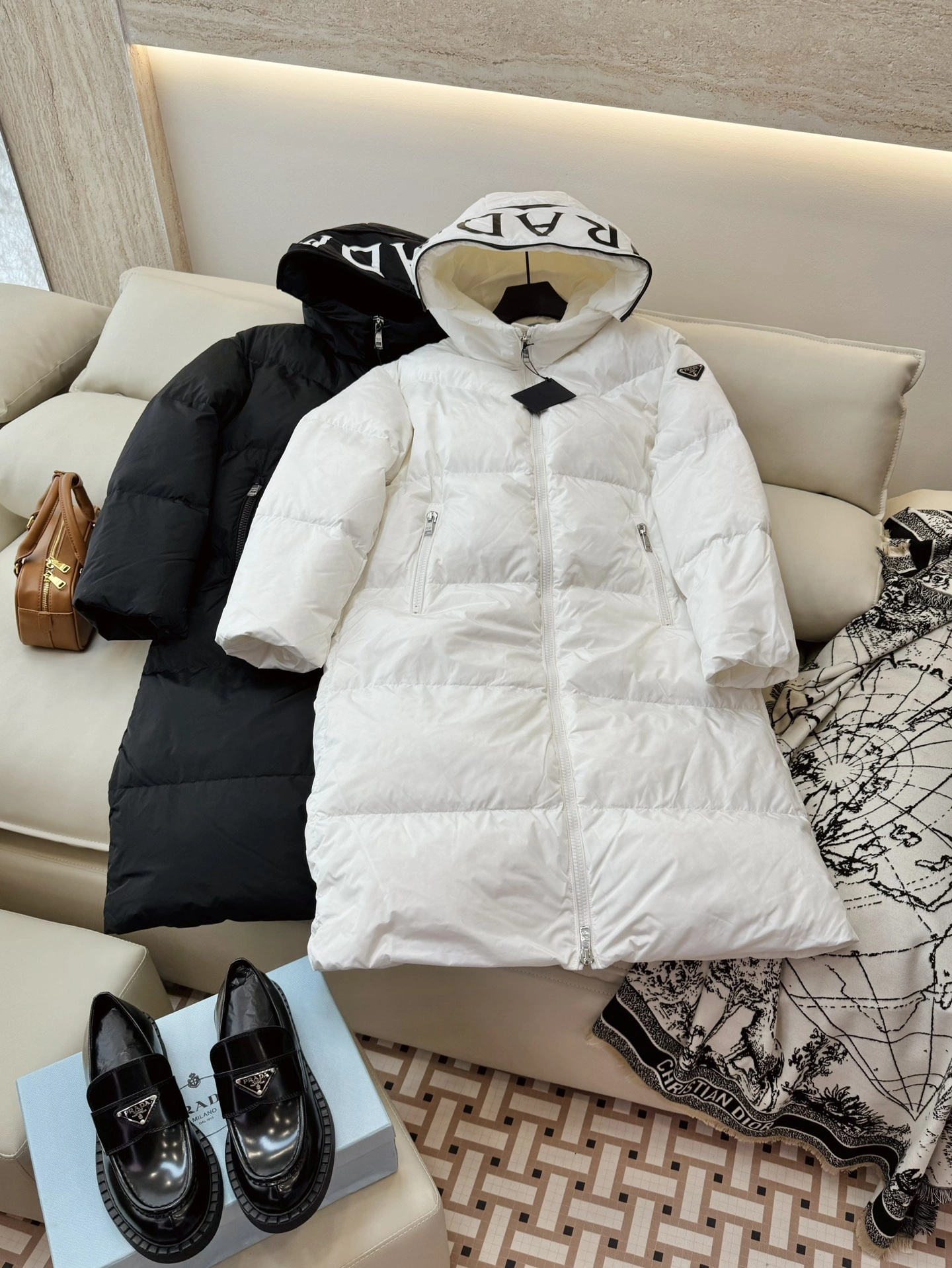 ComfortFit Prada Down Jackets 172662