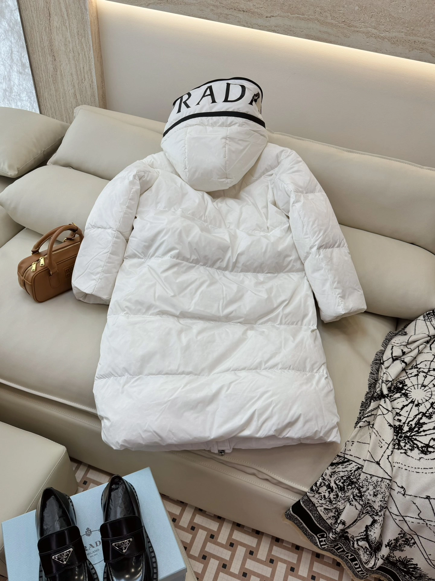 ComfortFit Prada Down Jackets 172662