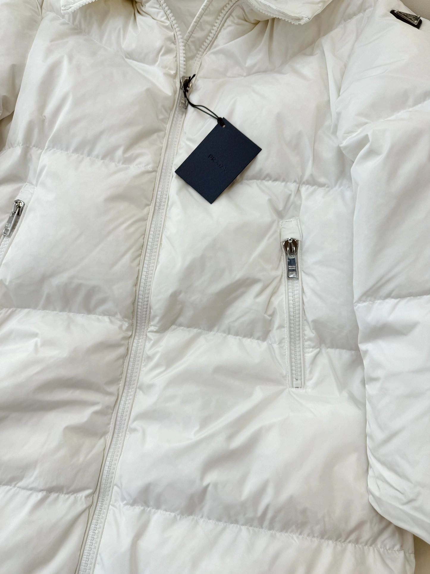ComfortFit Prada Down Jackets 172662