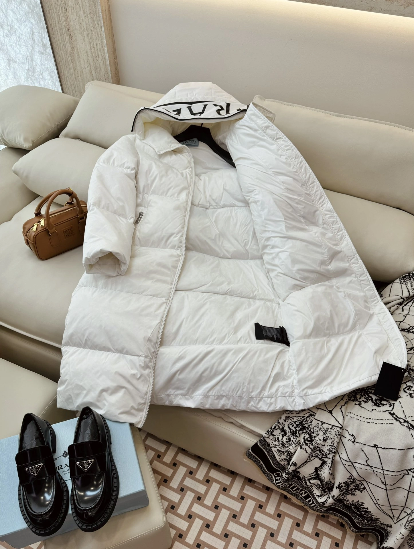 ComfortFit Prada Down Jackets 172662