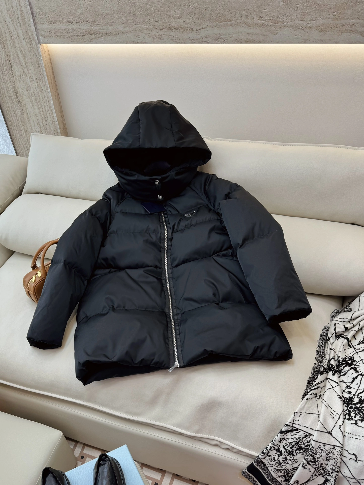 SmoothTexture Prada Down Jackets 172660