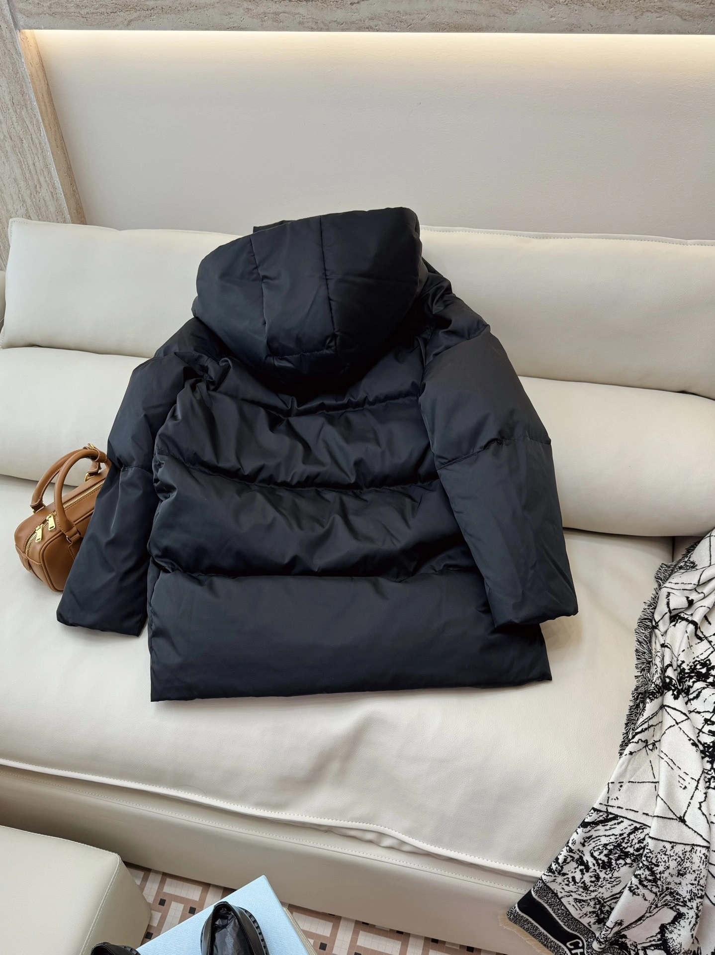SmoothTexture Prada Down Jackets 172660