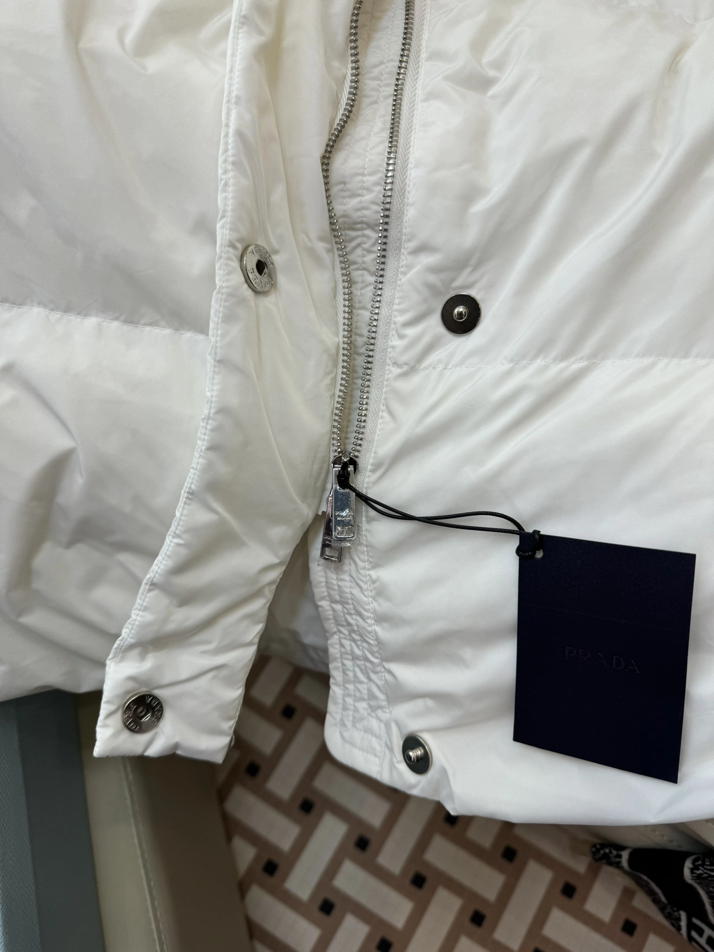 Prada Down Jackets Sophisticated 172658