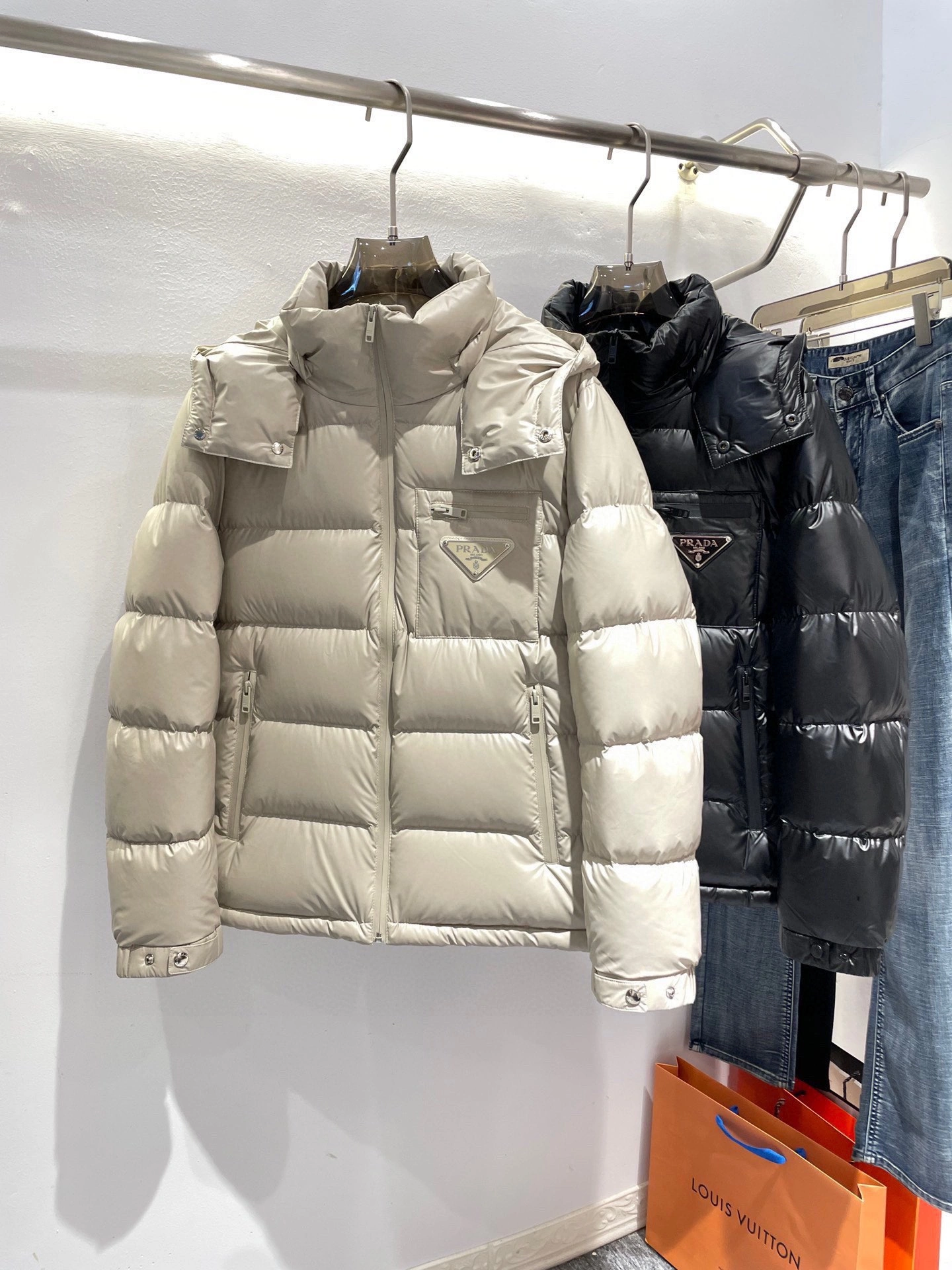 GoodFit Prada Down Jackets 172642