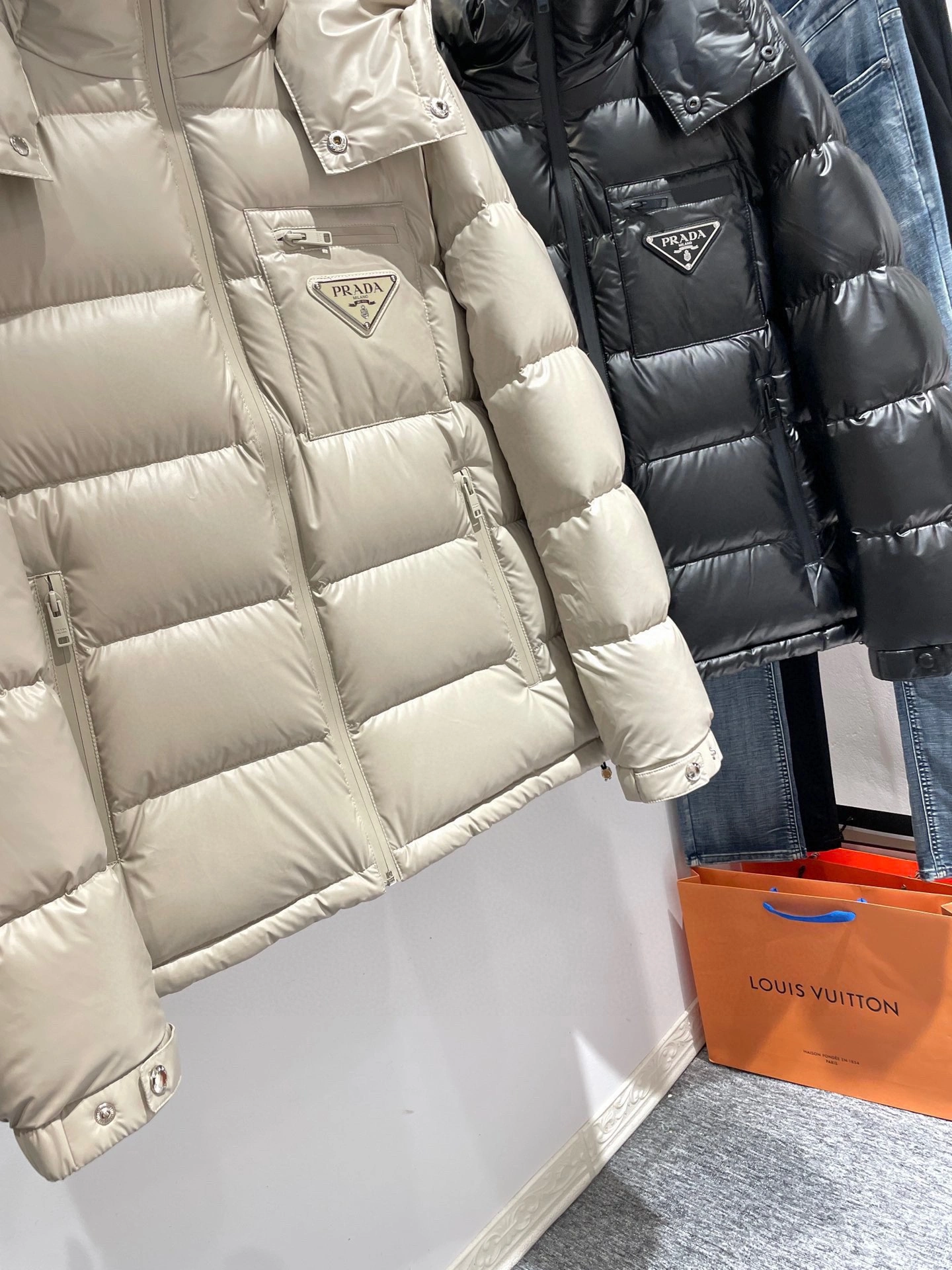 GoodFit Prada Down Jackets 172642