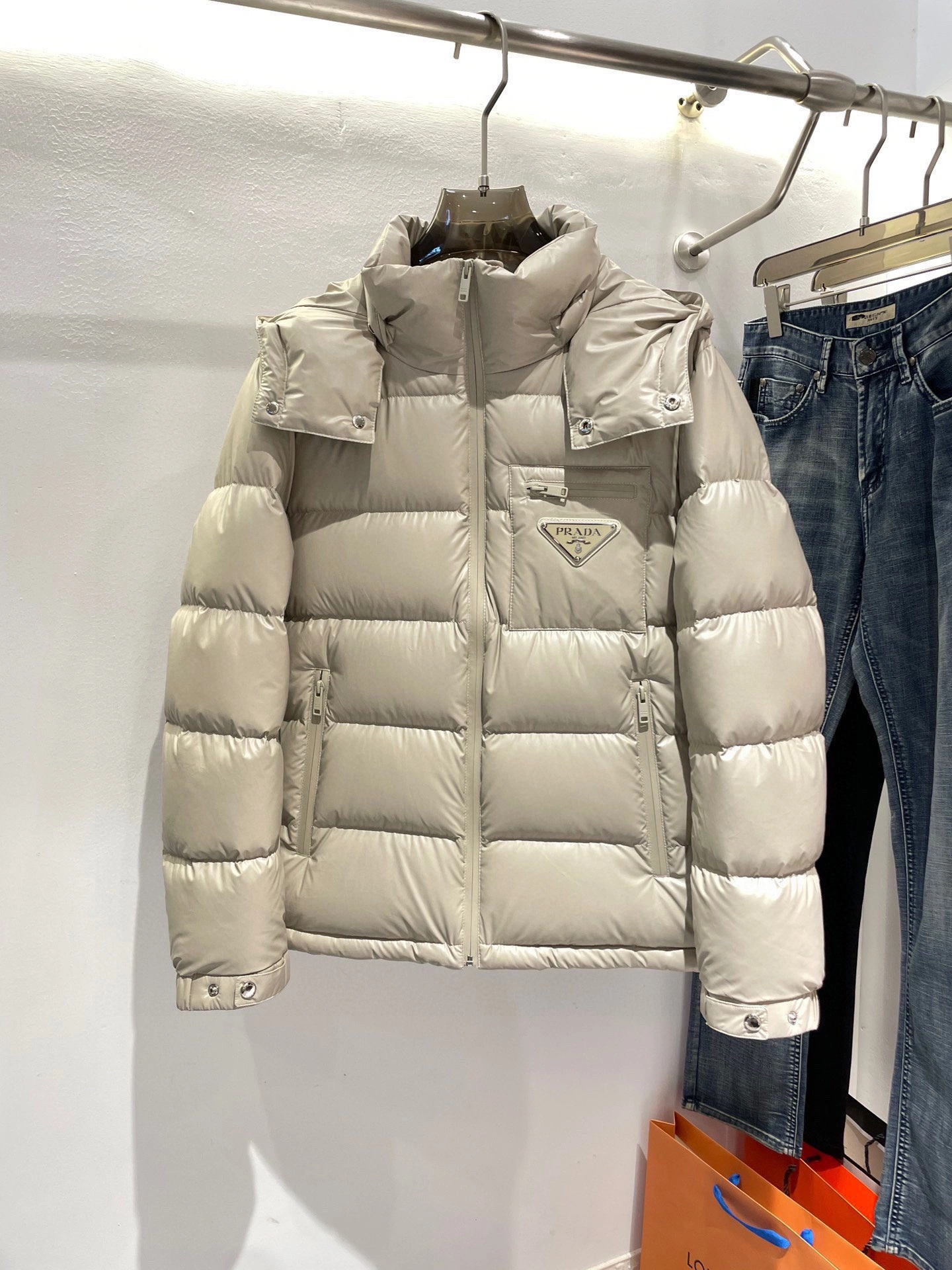 GoodFit Prada Down Jackets 172642