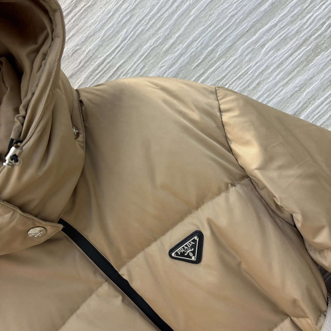 Reliable Prada Down Jackets 172639