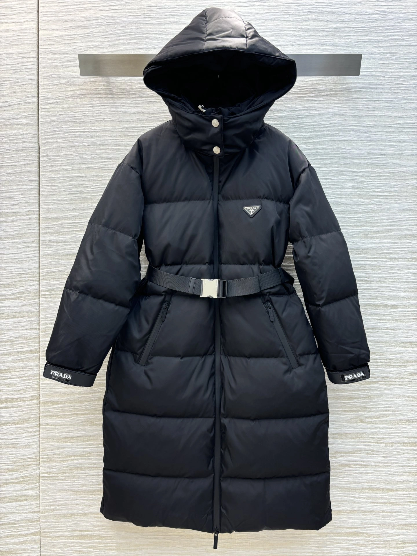 Prada Down Jackets UrbanStyle 172632