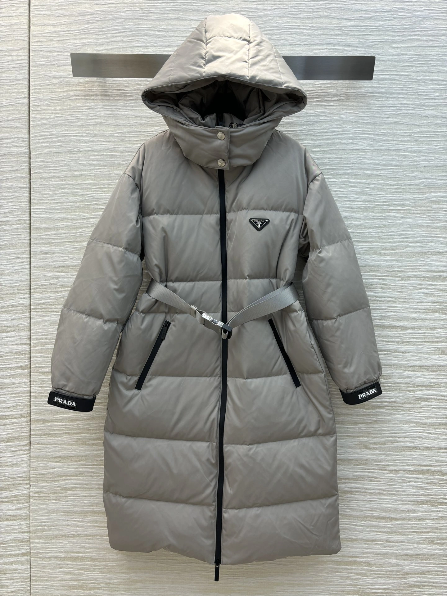 Prada Down Jackets Vibrant 172633