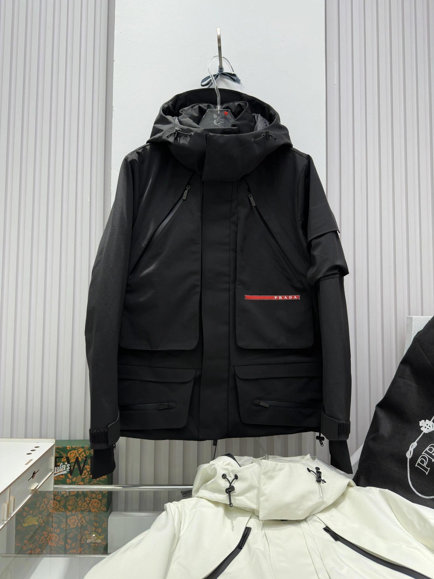 Prada Down Jackets Sporty 172629