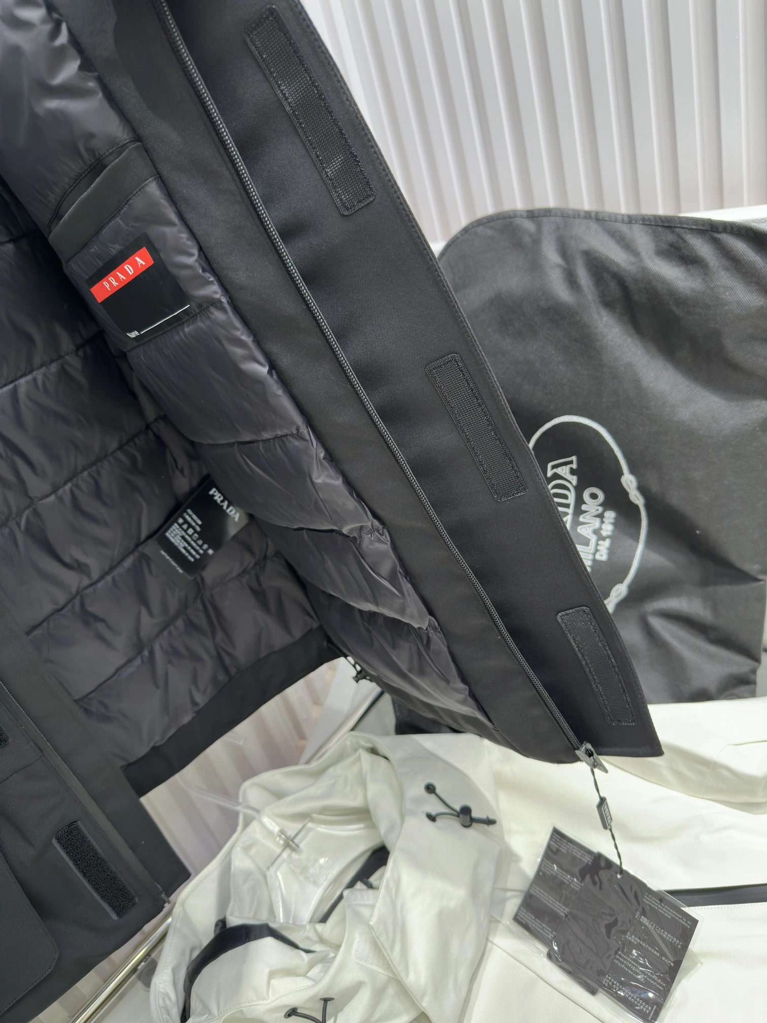 Prada Down Jackets Sporty 172629